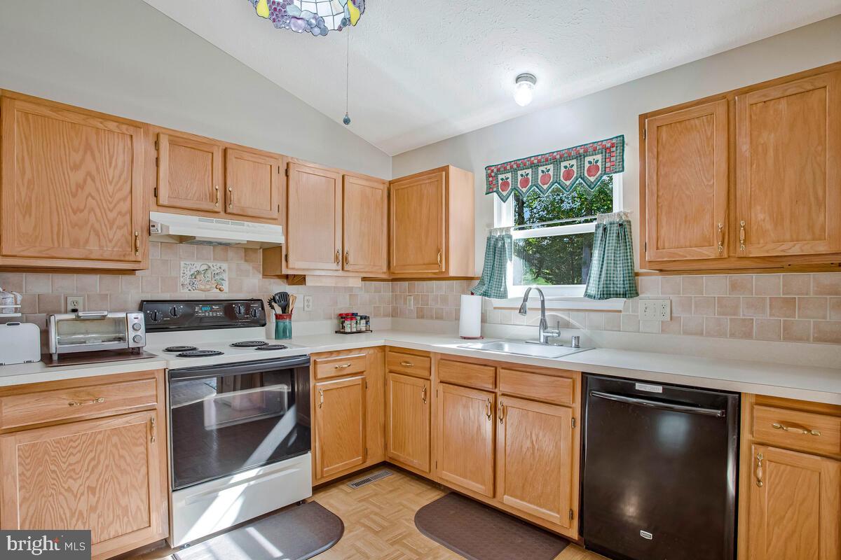 HUNTINGTOWN FARMS - Residential