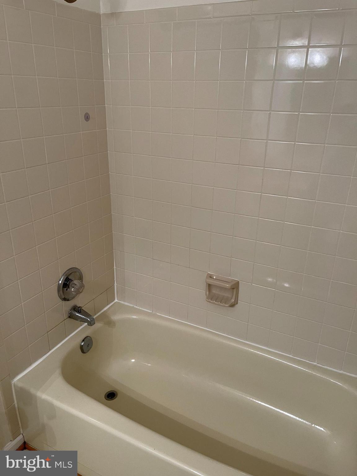 WINDGATE I - Residential Lease