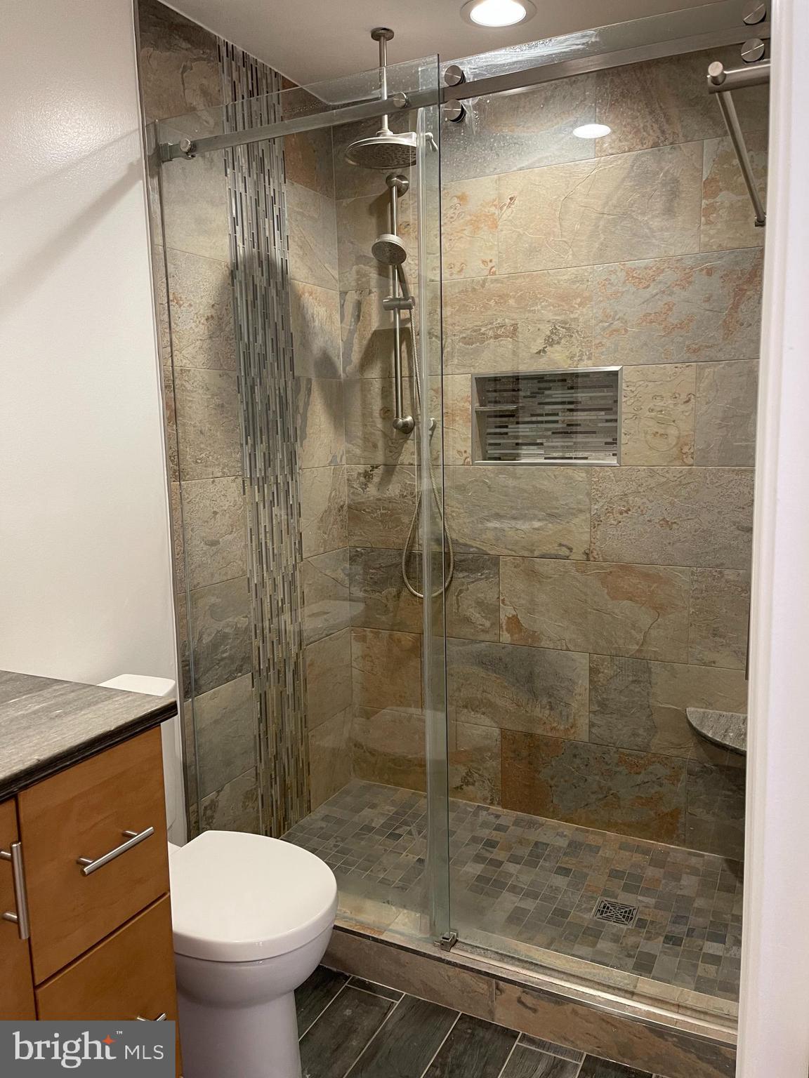 WINDGATE I - Residential Lease