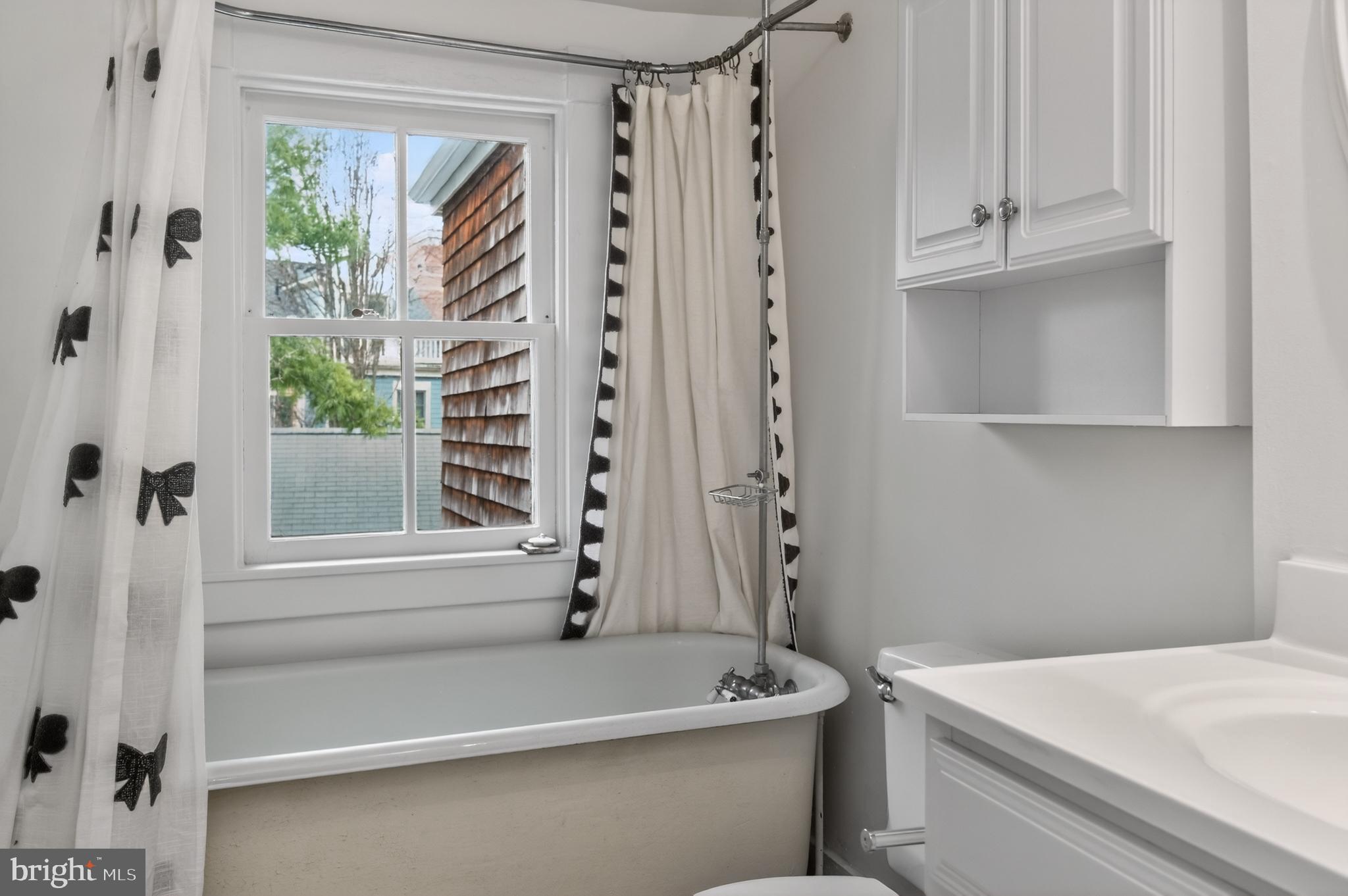 HISTORIC DISTRICT - Residential