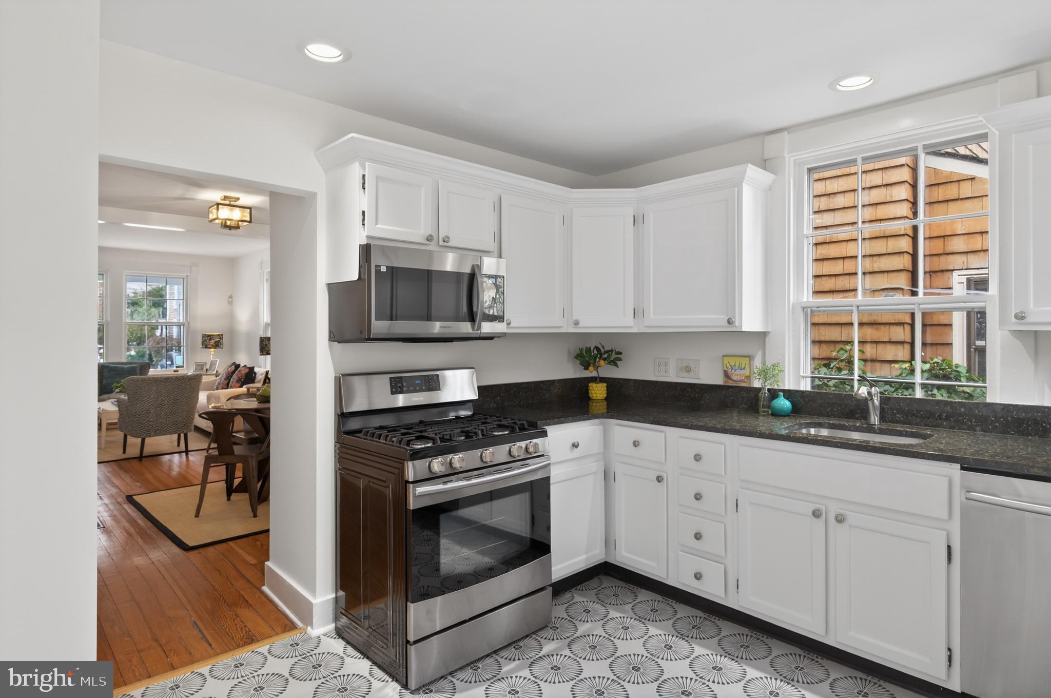 HISTORIC DISTRICT - Residential