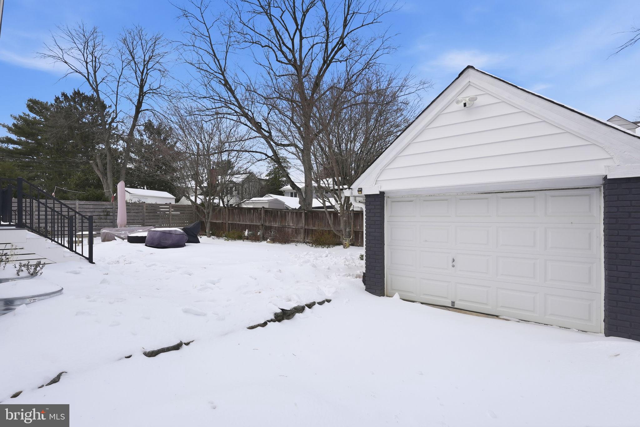 WAYCROFT WOODLAWN - Residential