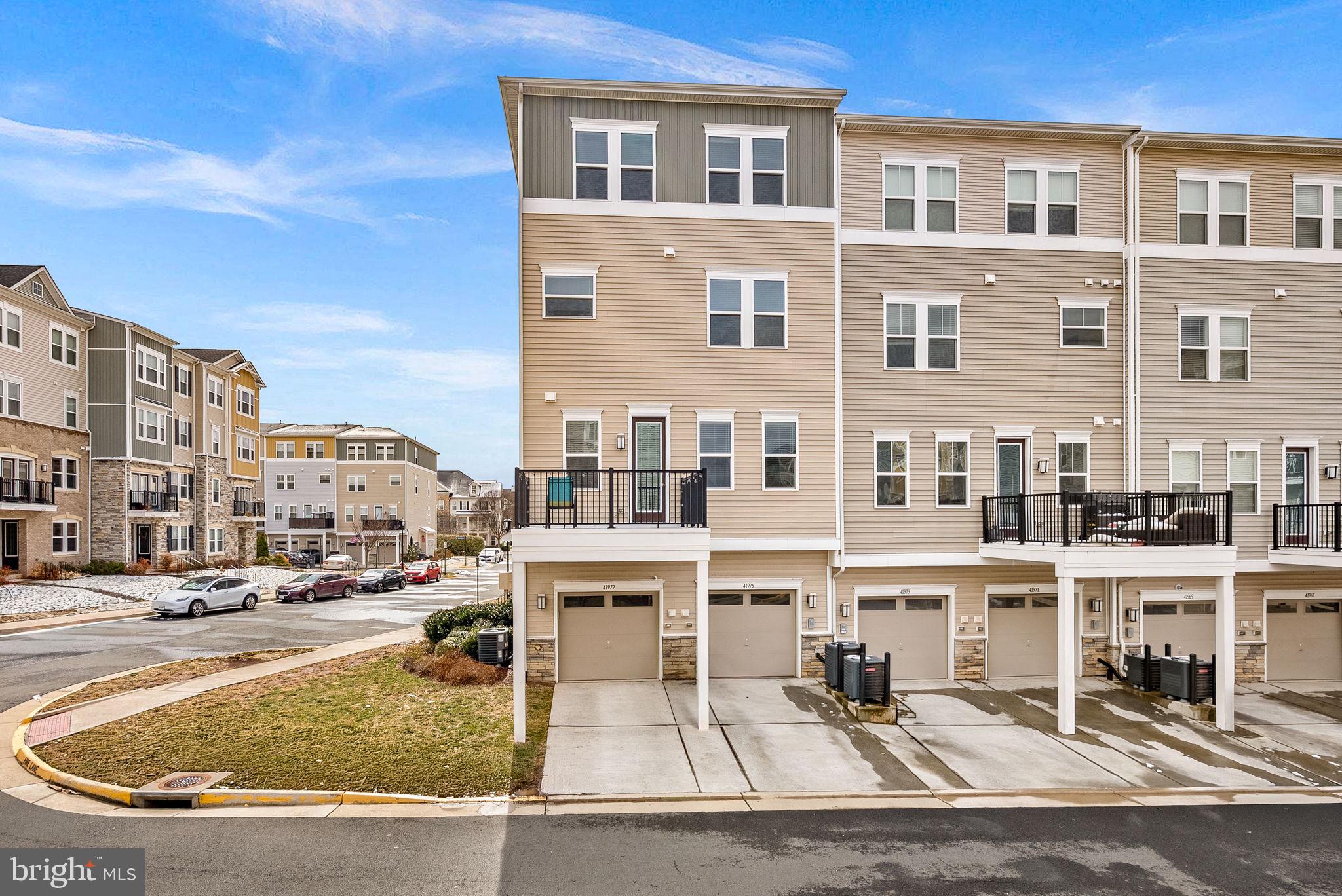 STONE RIDGE - Residential