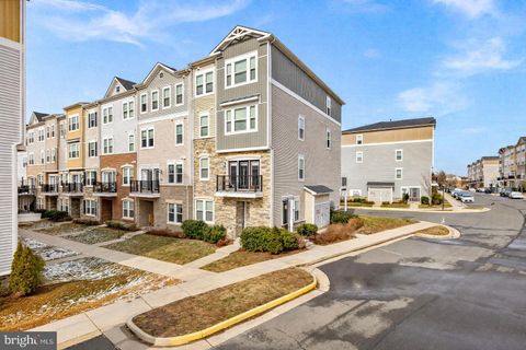 Property photo of 41977 Pickwick Mill Terrace, Aldie, VA 20105