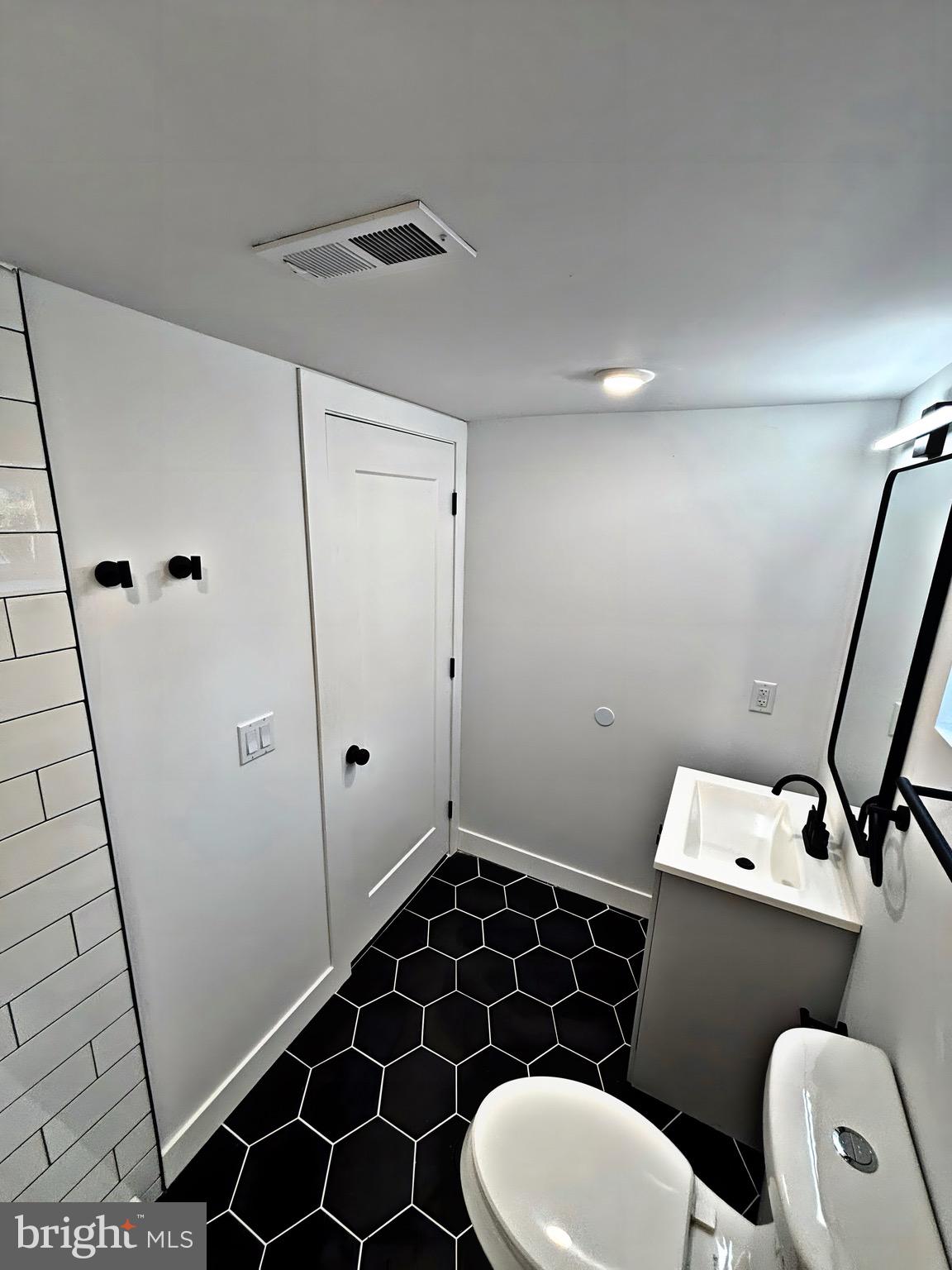 PHILADELPHIA - Residential Lease