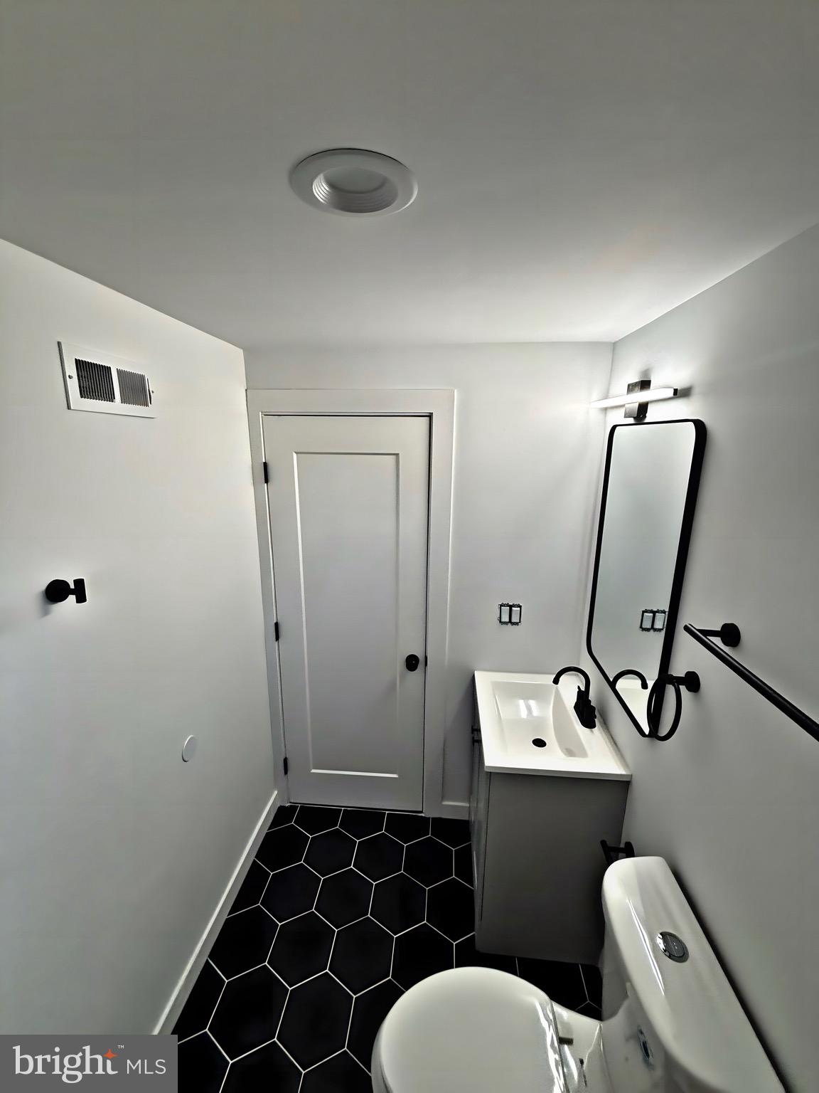 PHILADELPHIA - Residential Lease