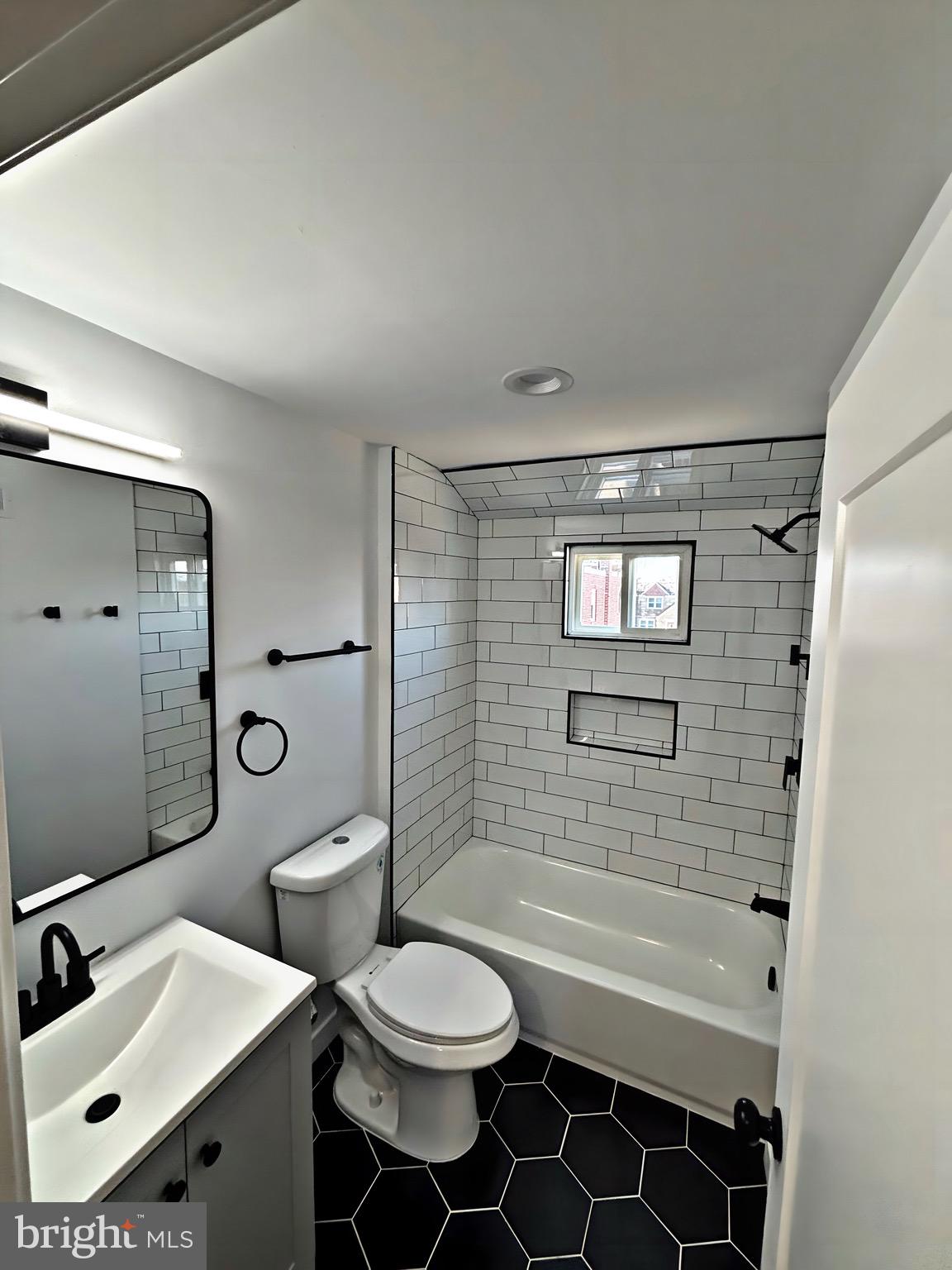 PHILADELPHIA - Residential Lease