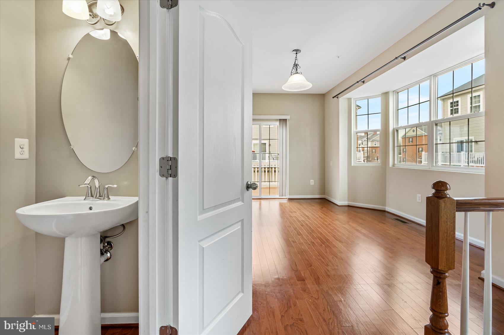 BLUE STREAM - Residential