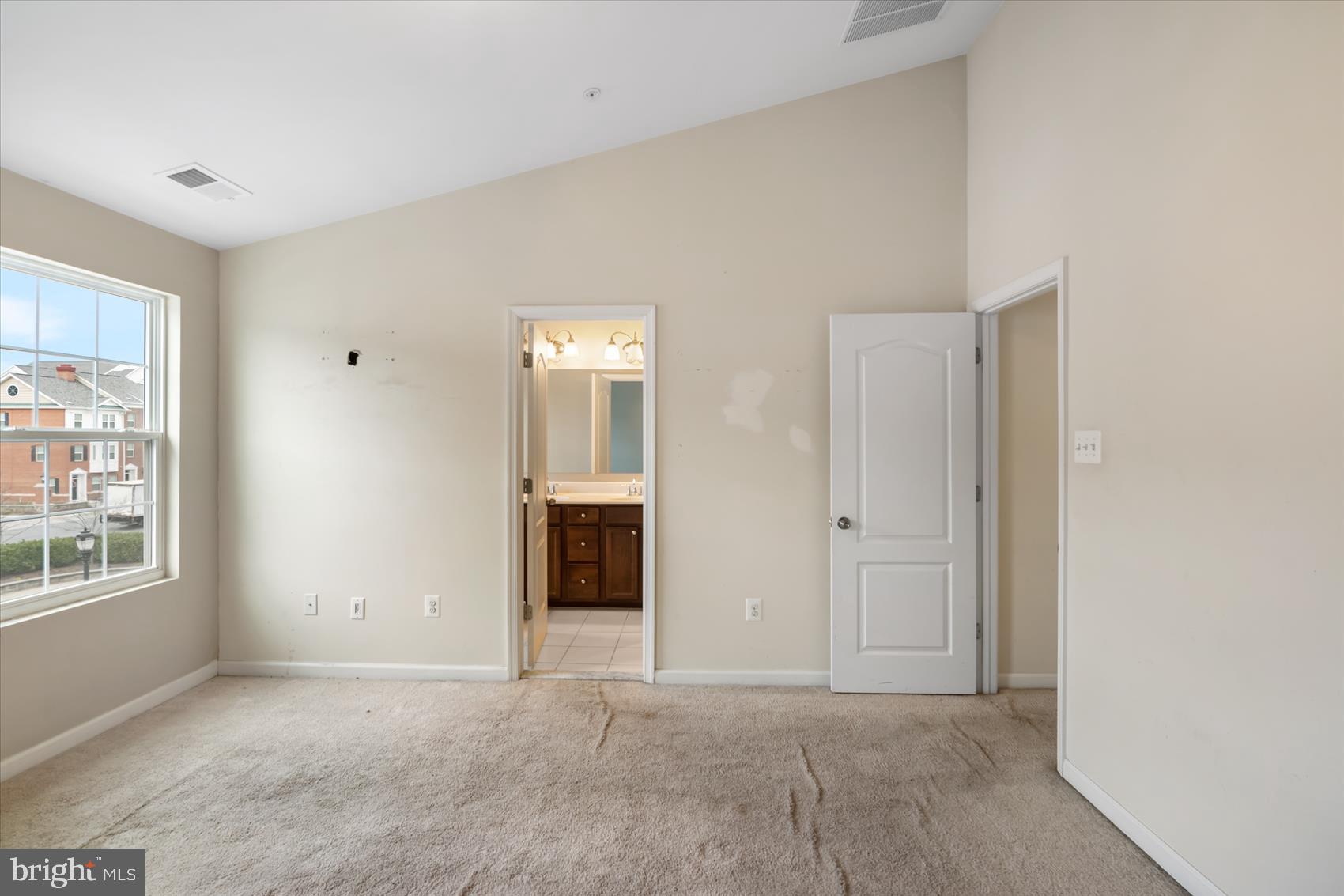 BLUE STREAM - Residential