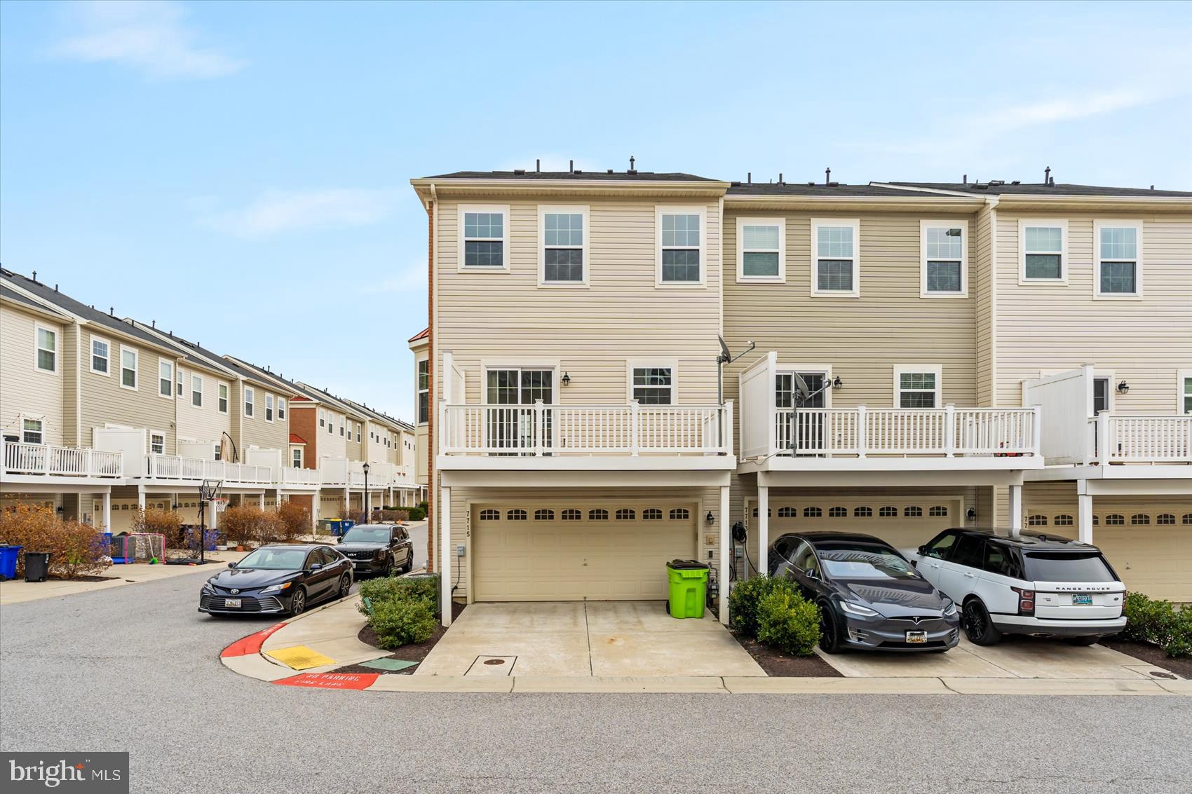 BLUE STREAM - Residential