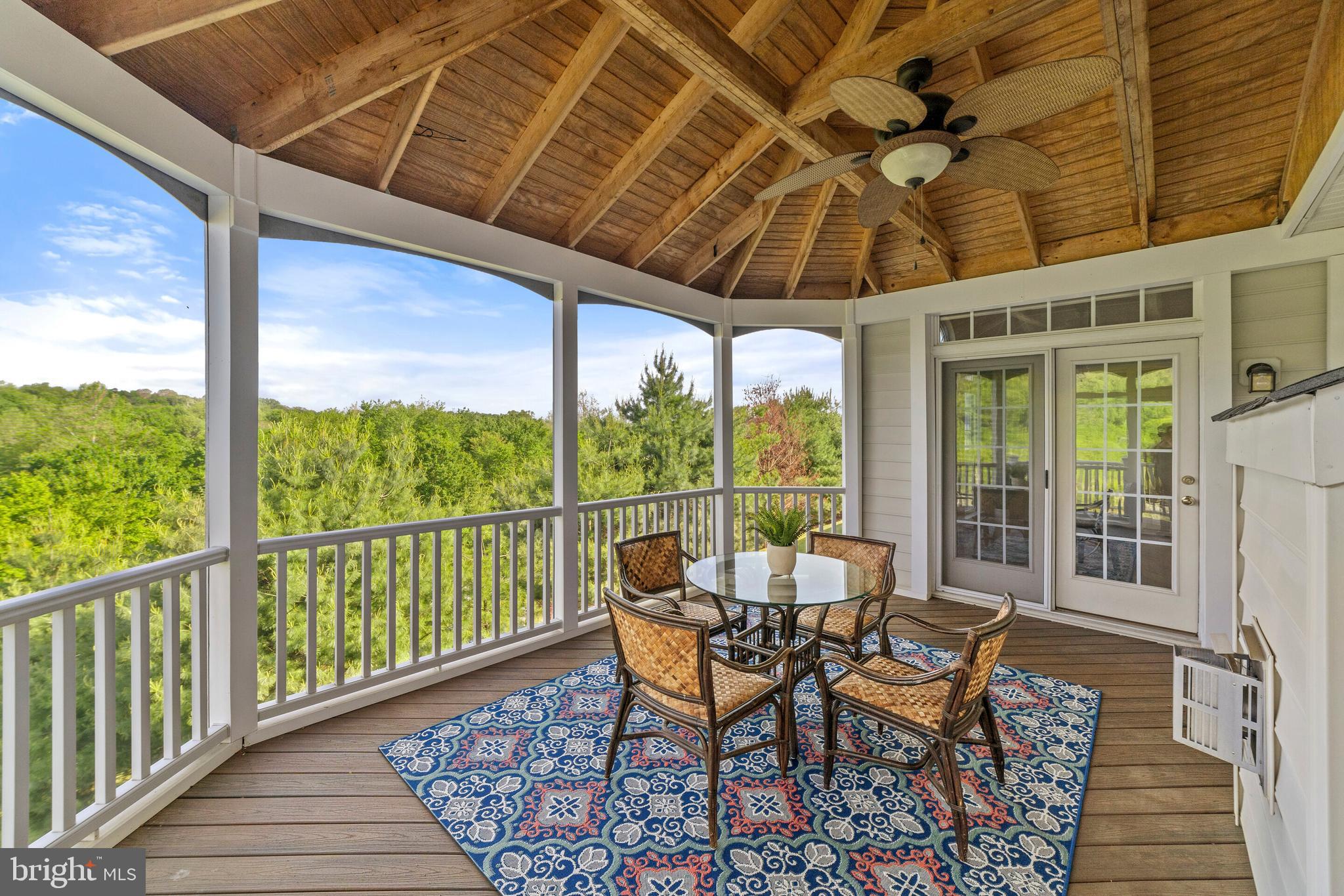 SUFFIELD MEADOWS - Residential