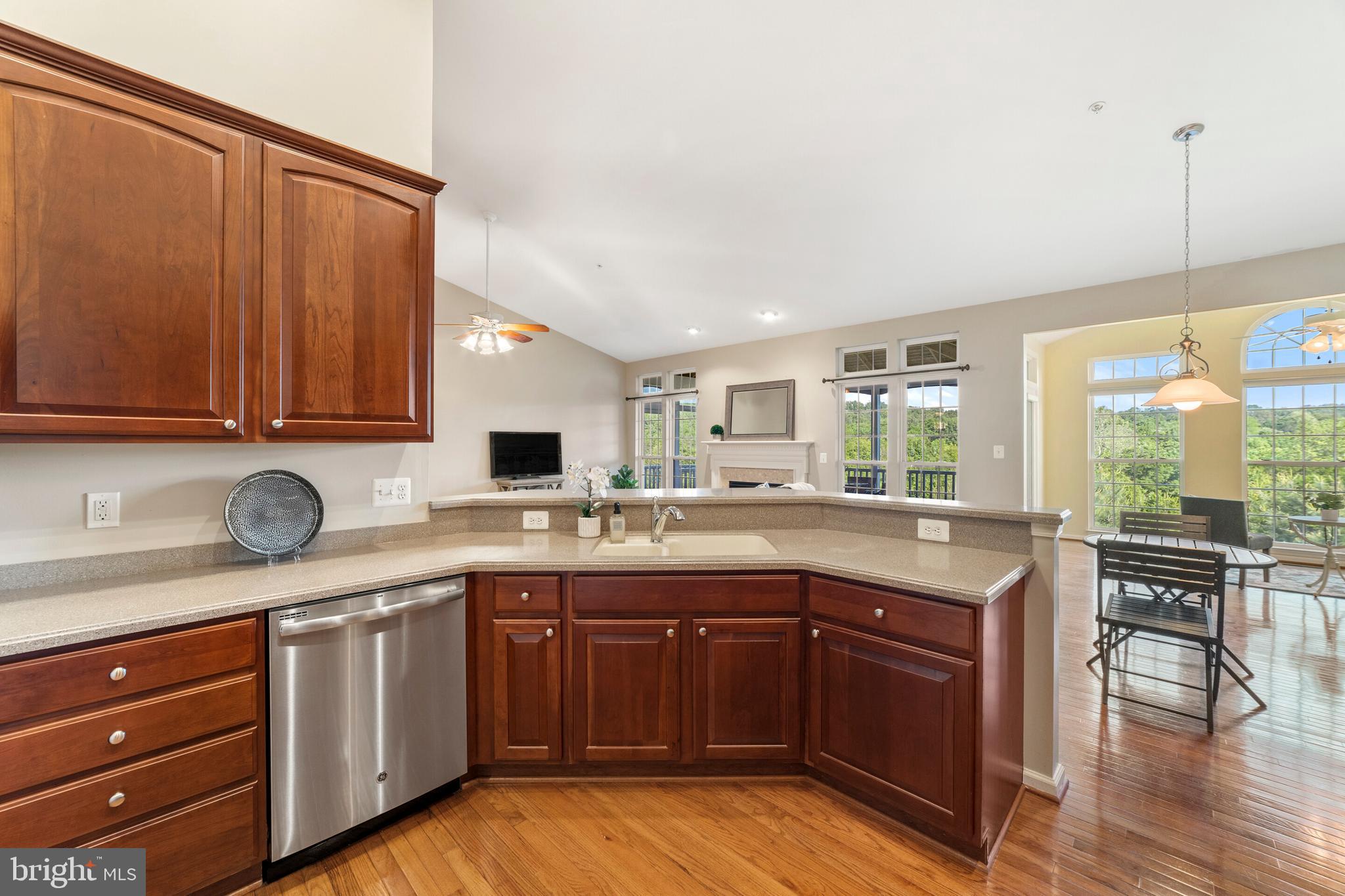 SUFFIELD MEADOWS - Residential