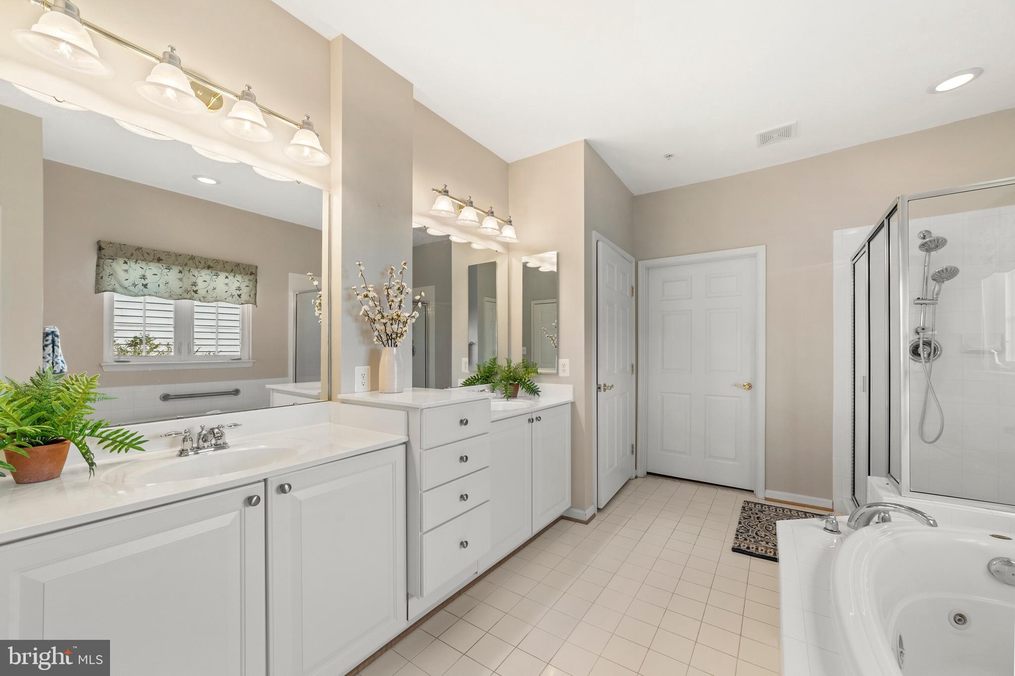 SUFFIELD MEADOWS - Residential