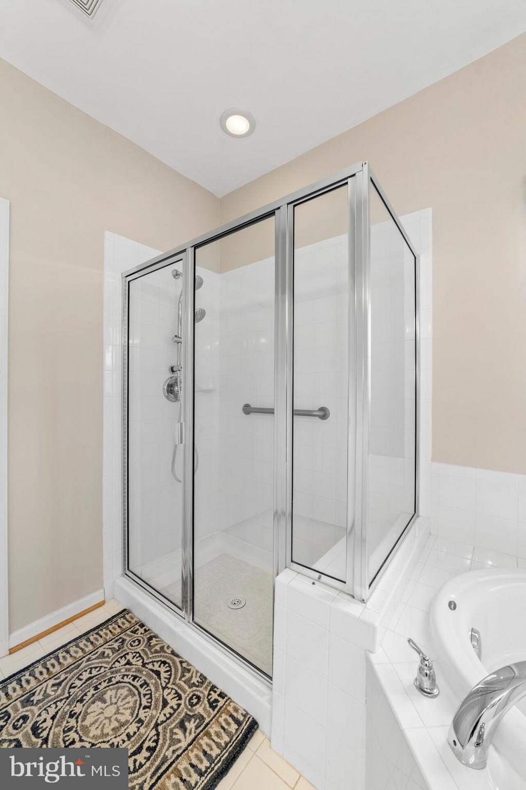 SUFFIELD MEADOWS - Residential