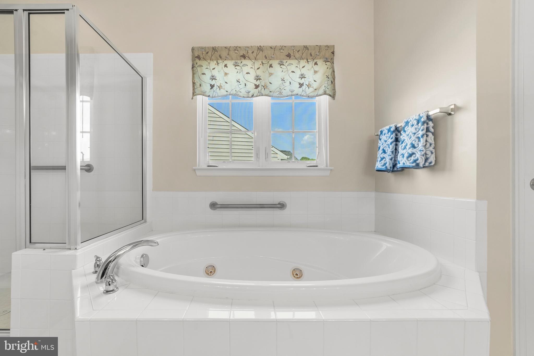 SUFFIELD MEADOWS - Residential