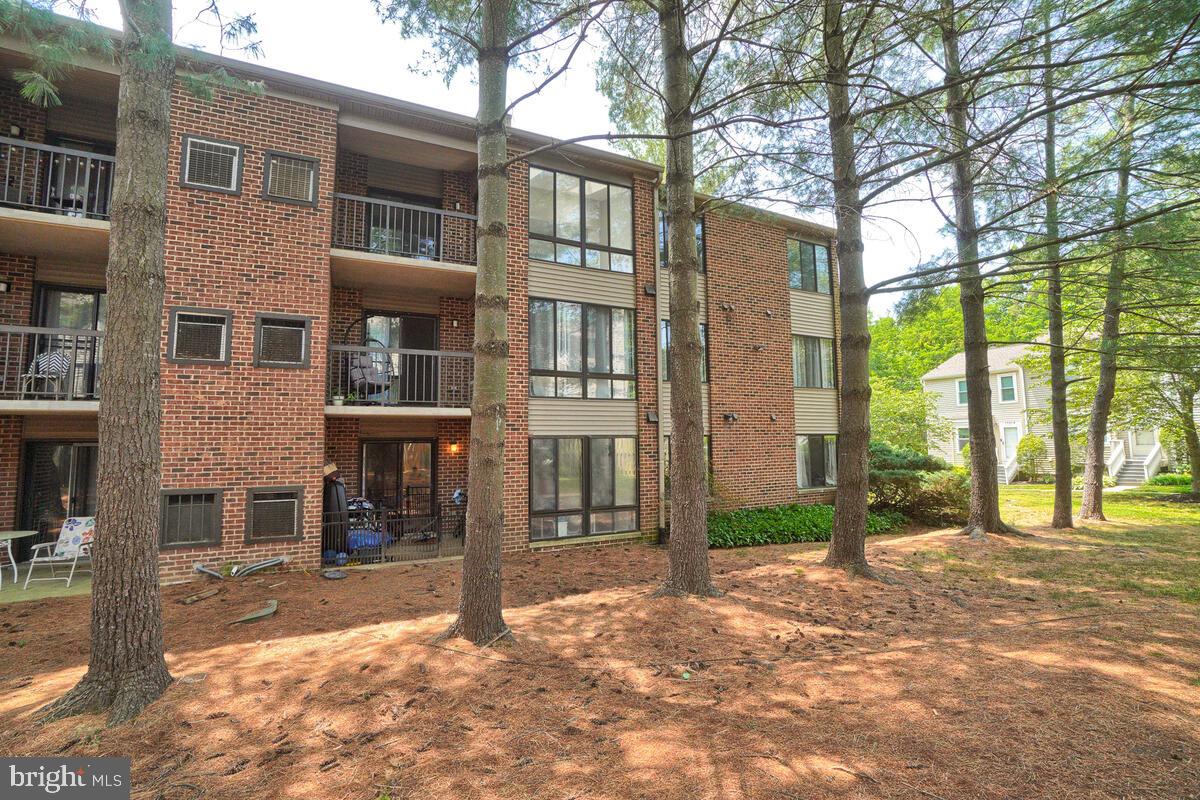 FARMINGDALE - Residential