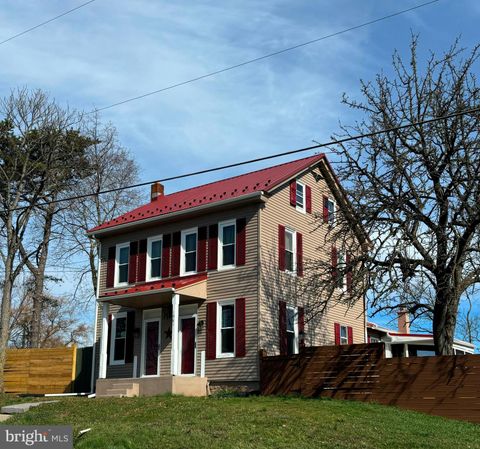 Photo of 1081 W Swartzville Road, Reinholds, PA 17569 (MLS # PALA2047950)