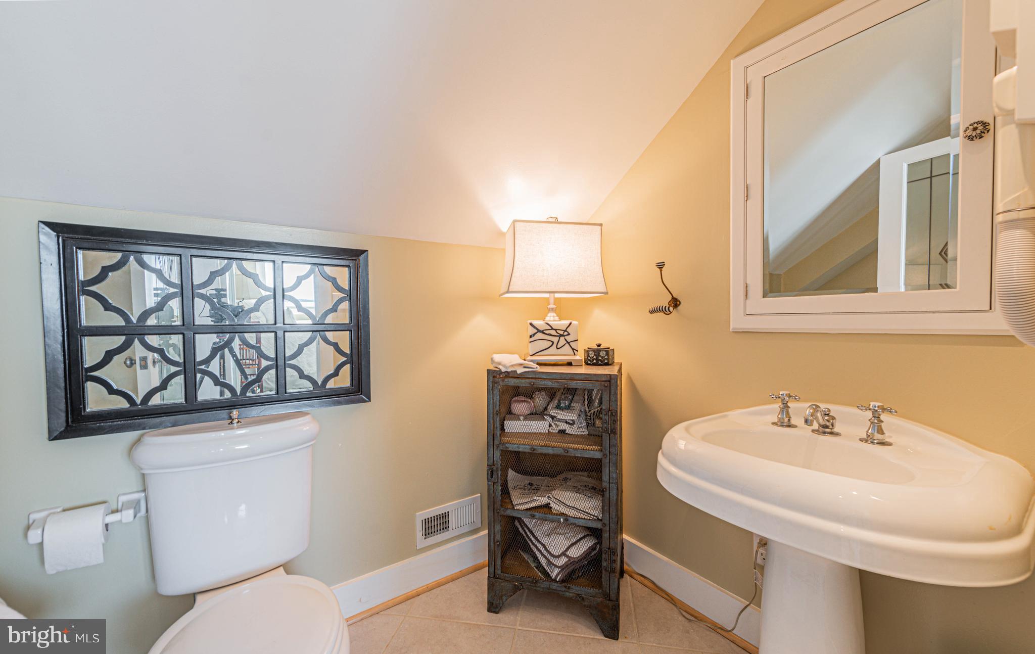 CAINE KEYS II EXT - Residential