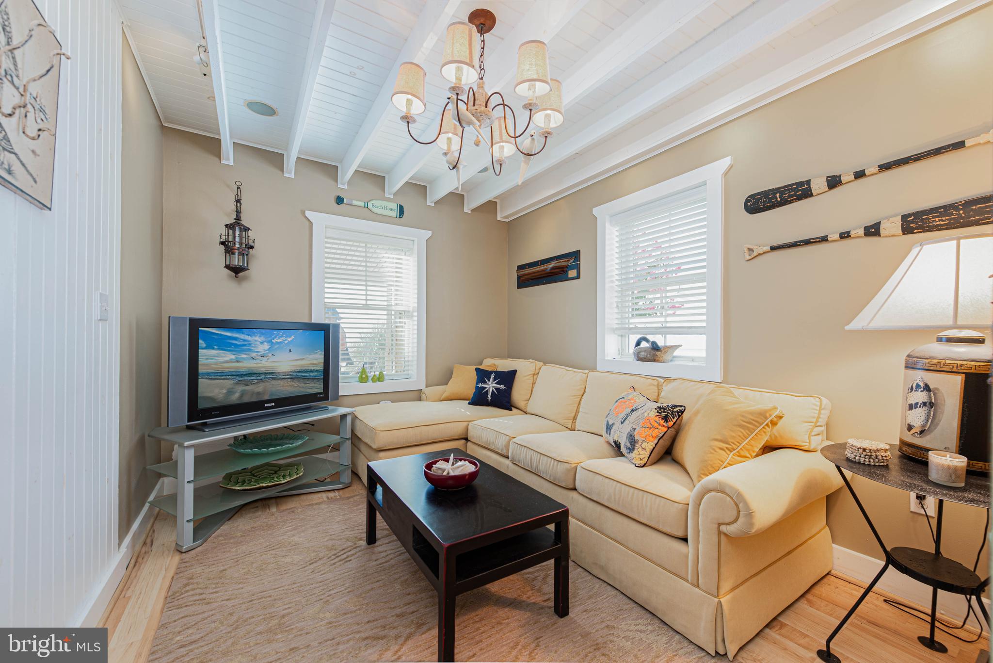 CAINE KEYS II EXT - Residential