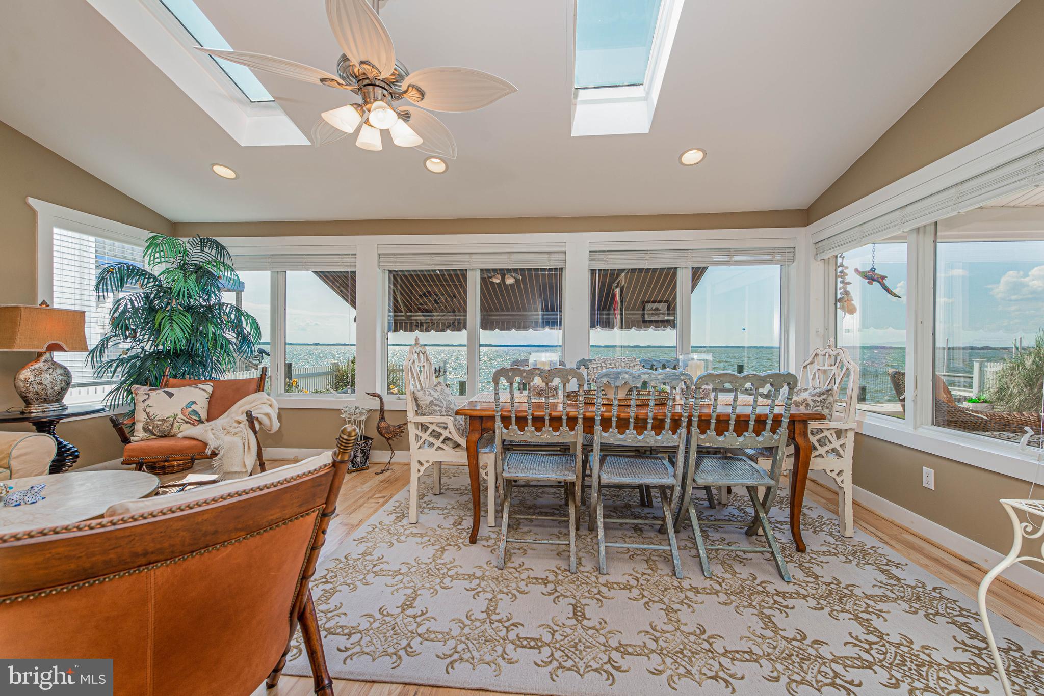 CAINE KEYS II EXT - Residential