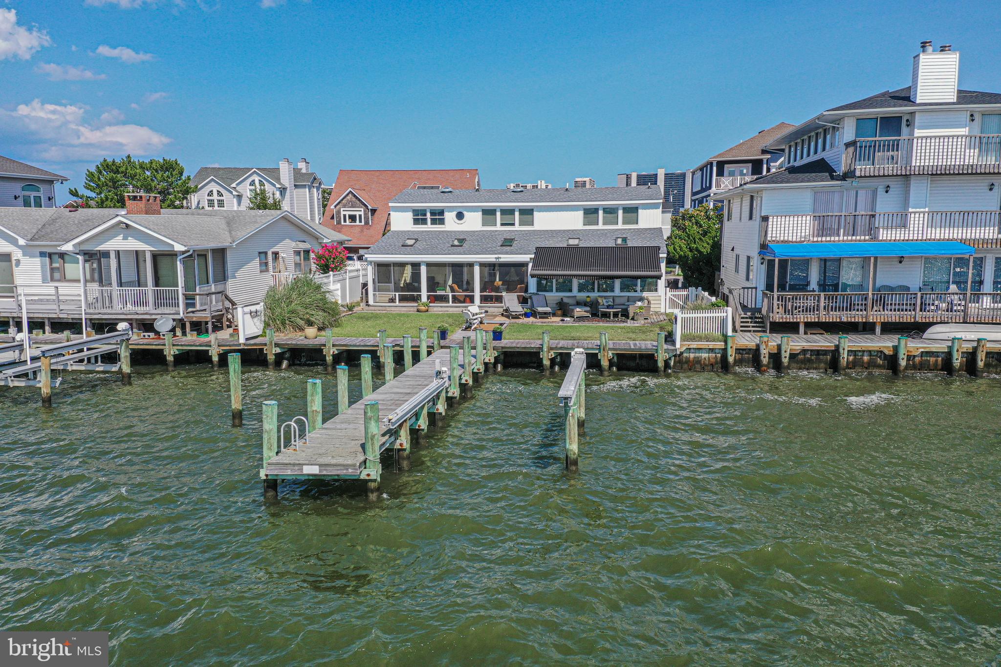 CAINE KEYS II EXT - Residential