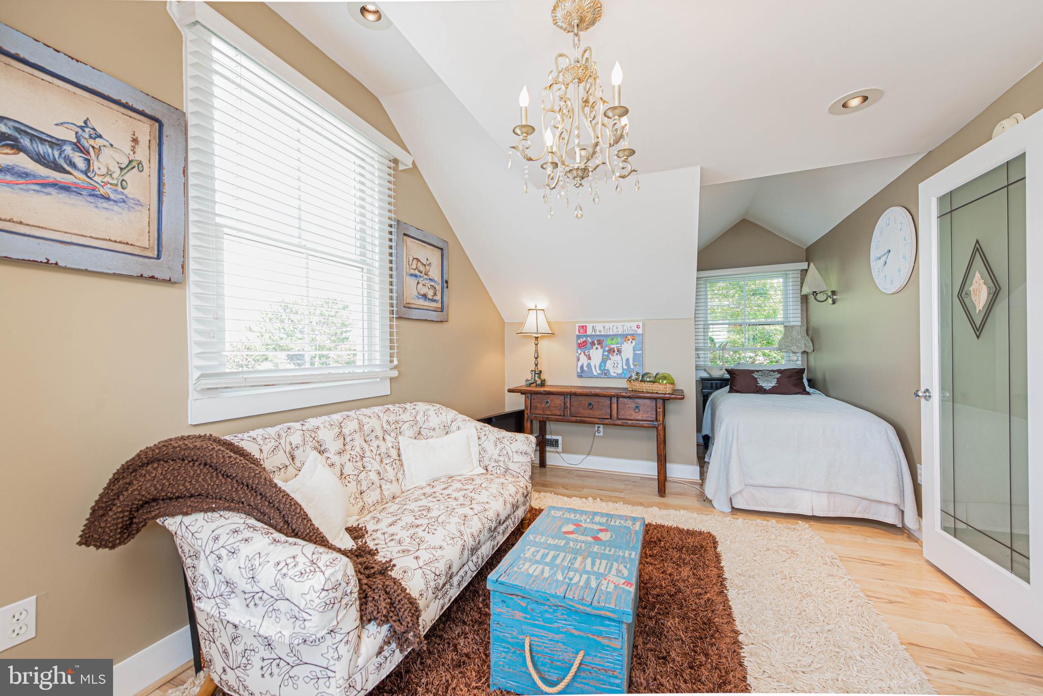 CAINE KEYS II EXT - Residential