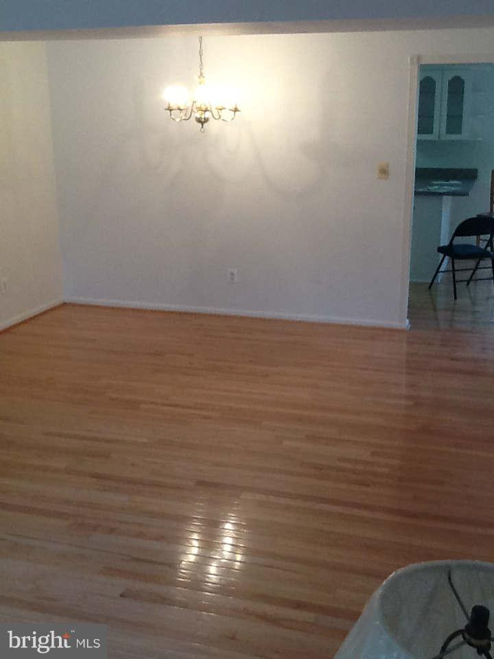 COUNTRY CREEK - Residential