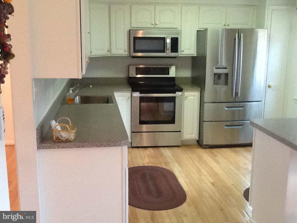 COUNTRY CREEK - Residential