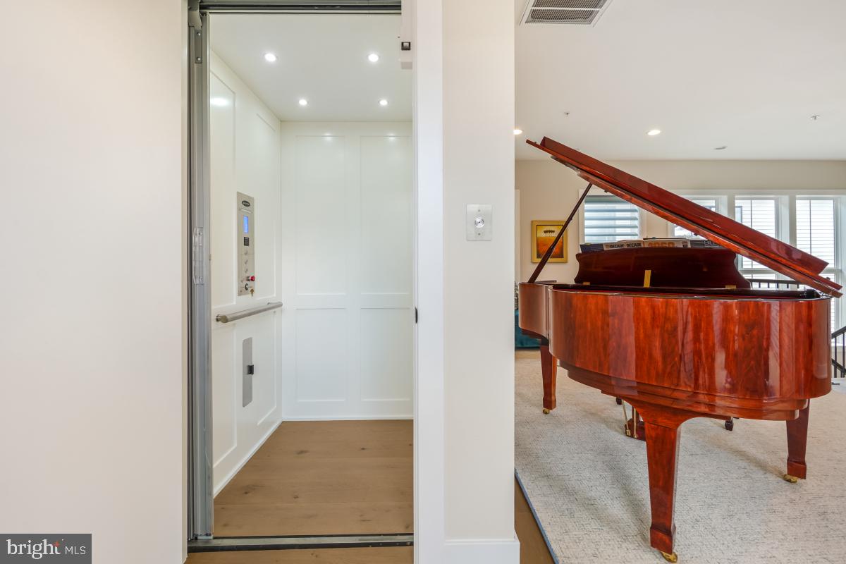 AMALYN - Residential