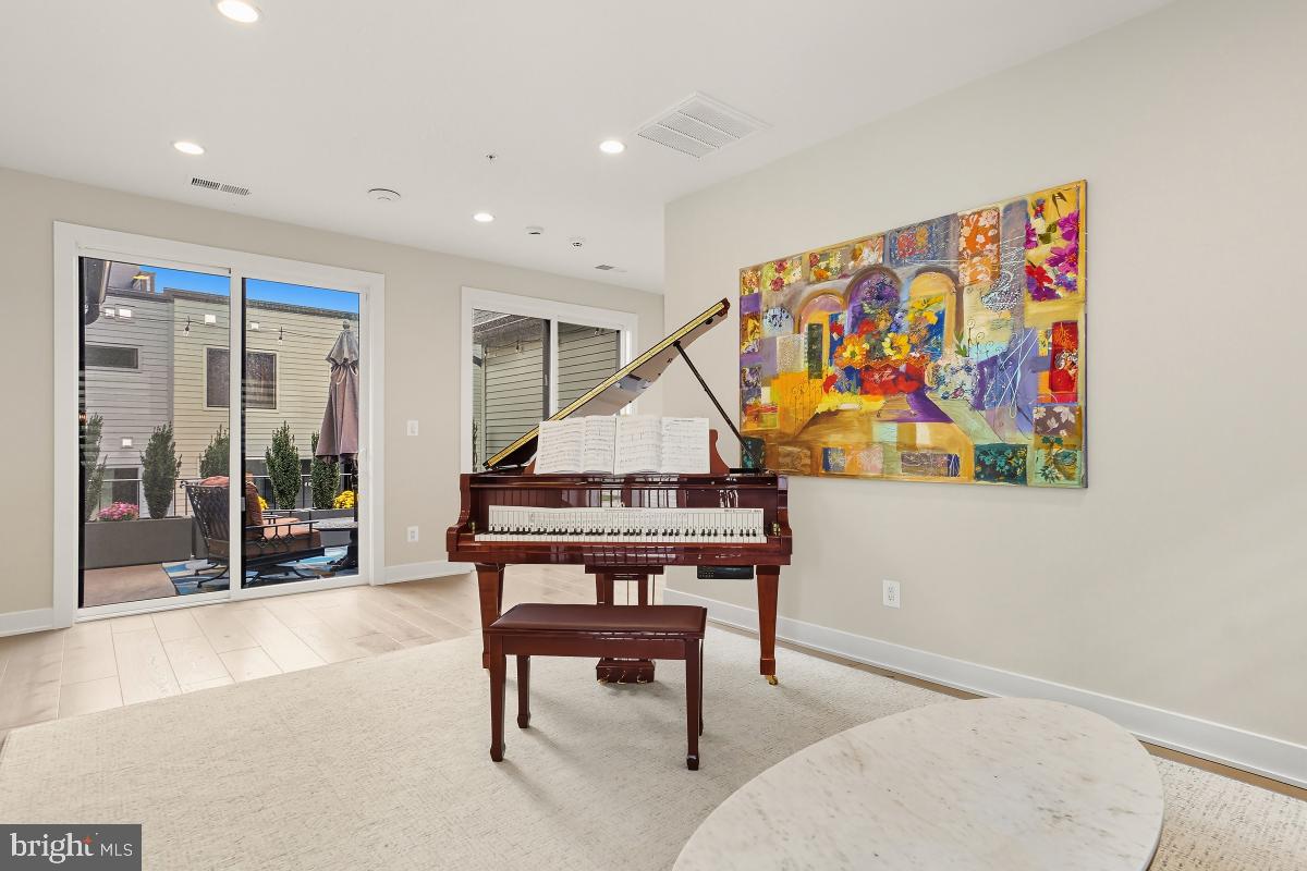 AMALYN - Residential