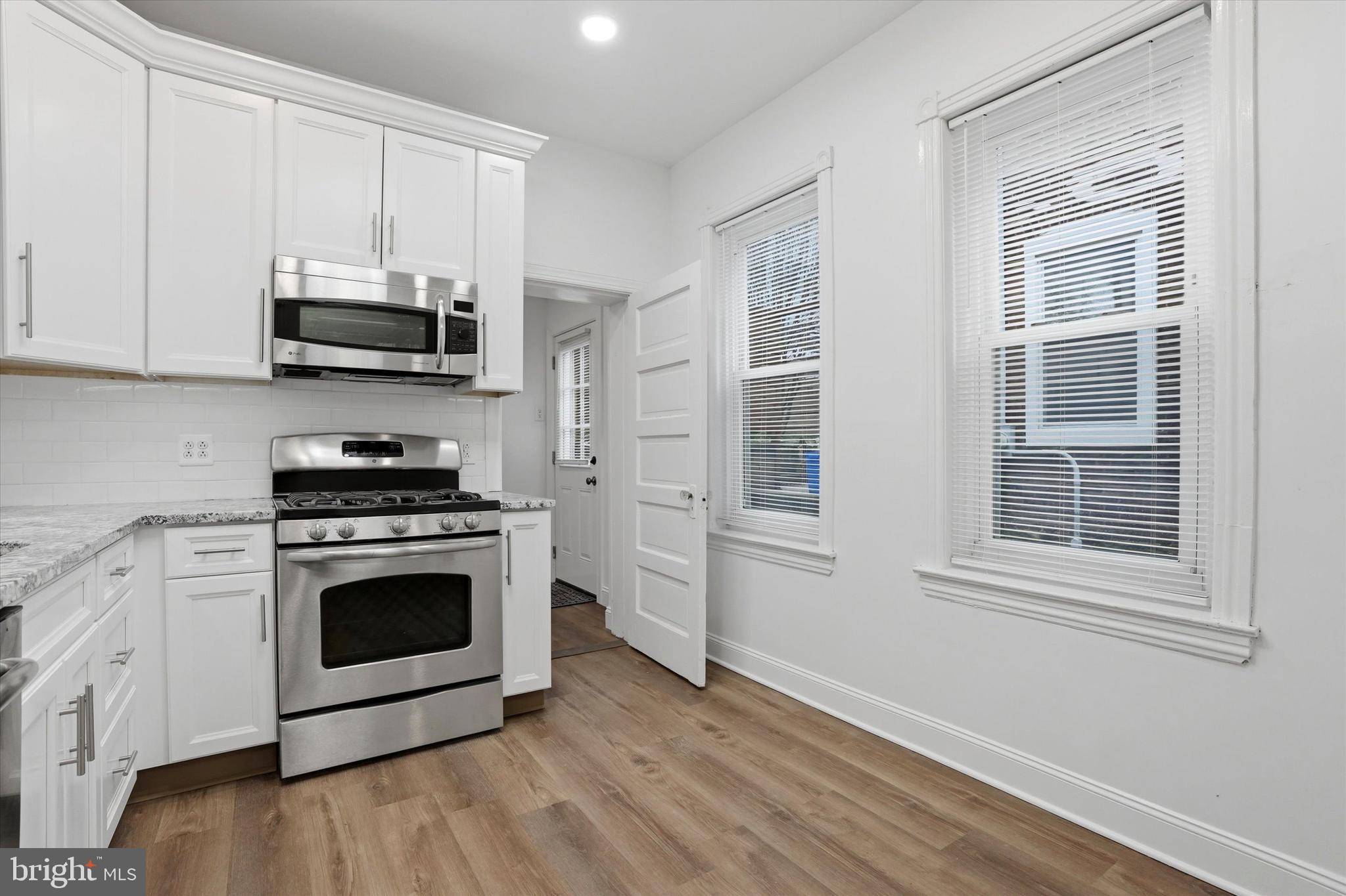 ROXBOROUGH - Residential