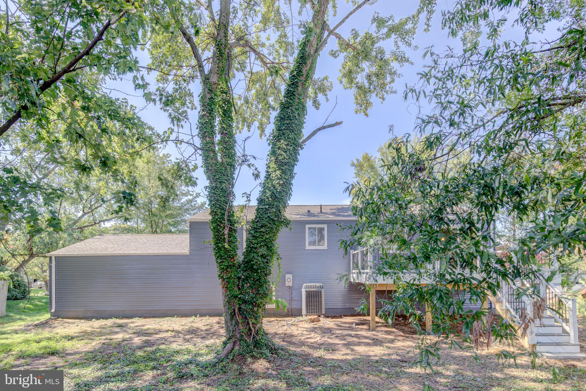 STONEYBROOKE - Residential