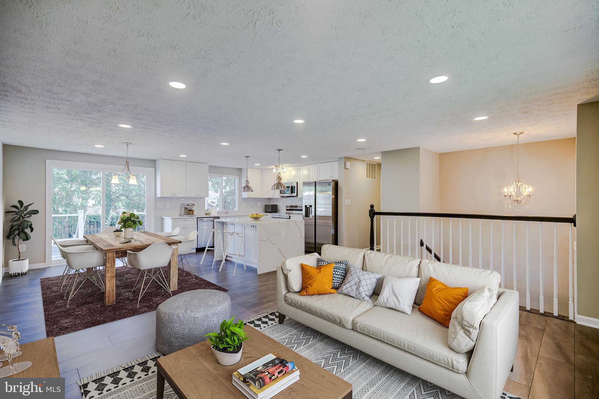 STONEYBROOKE - Residential