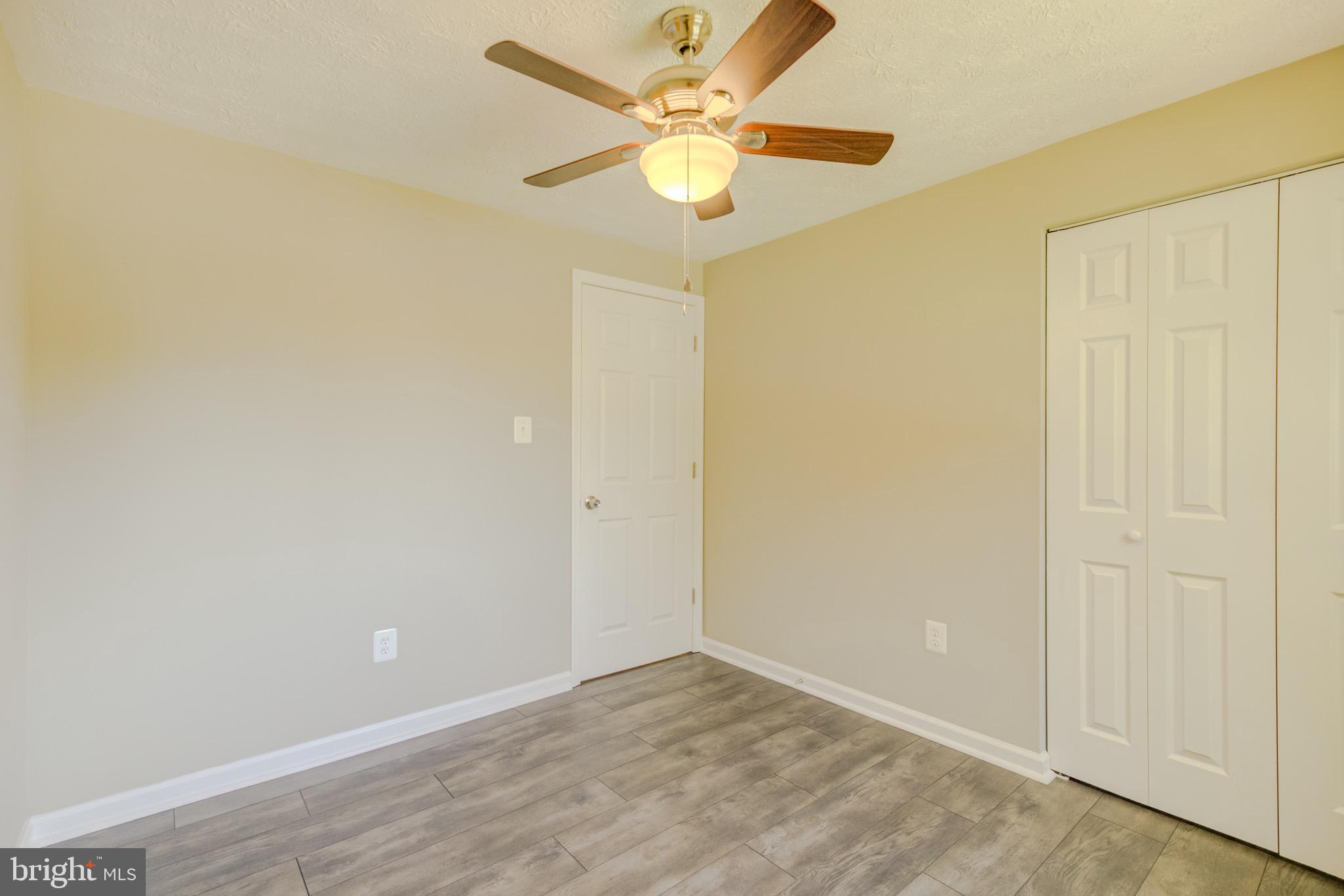 STONEYBROOKE - Residential