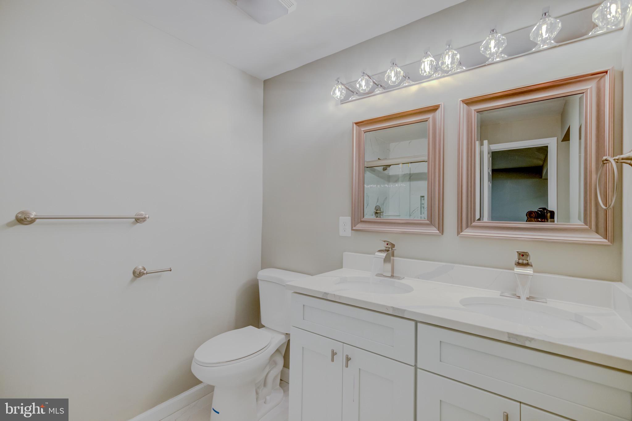 STONEYBROOKE - Residential