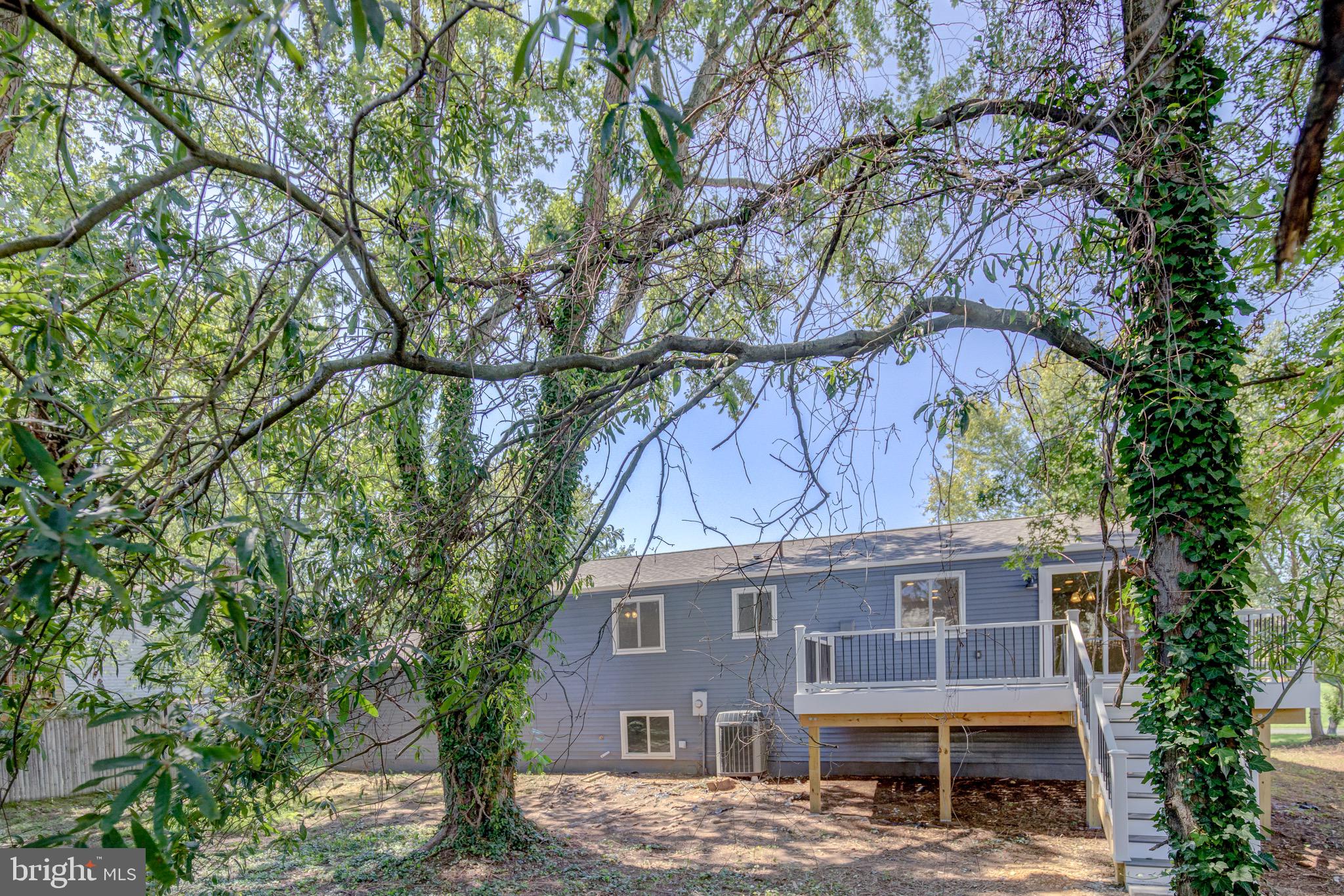 STONEYBROOKE - Residential