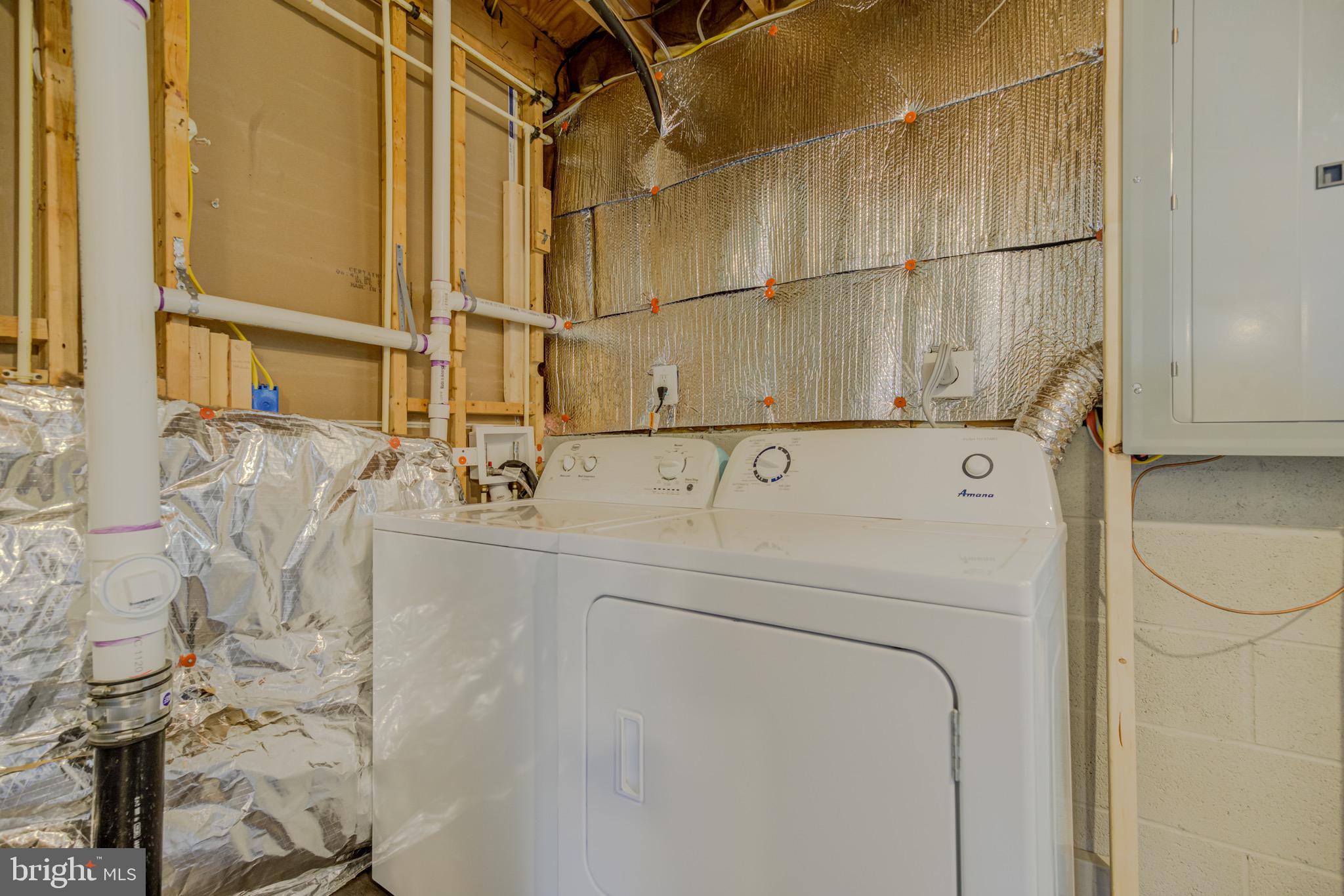 STONEYBROOKE - Residential