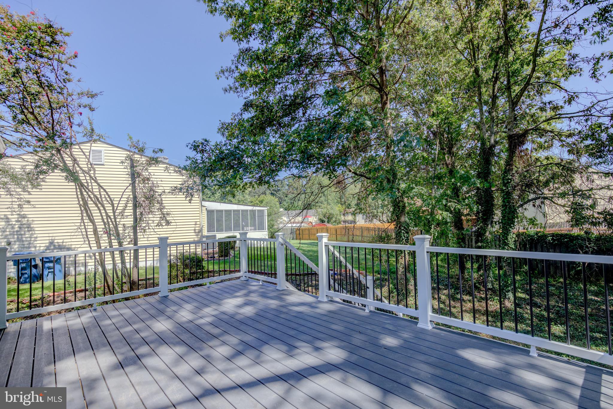 STONEYBROOKE - Residential