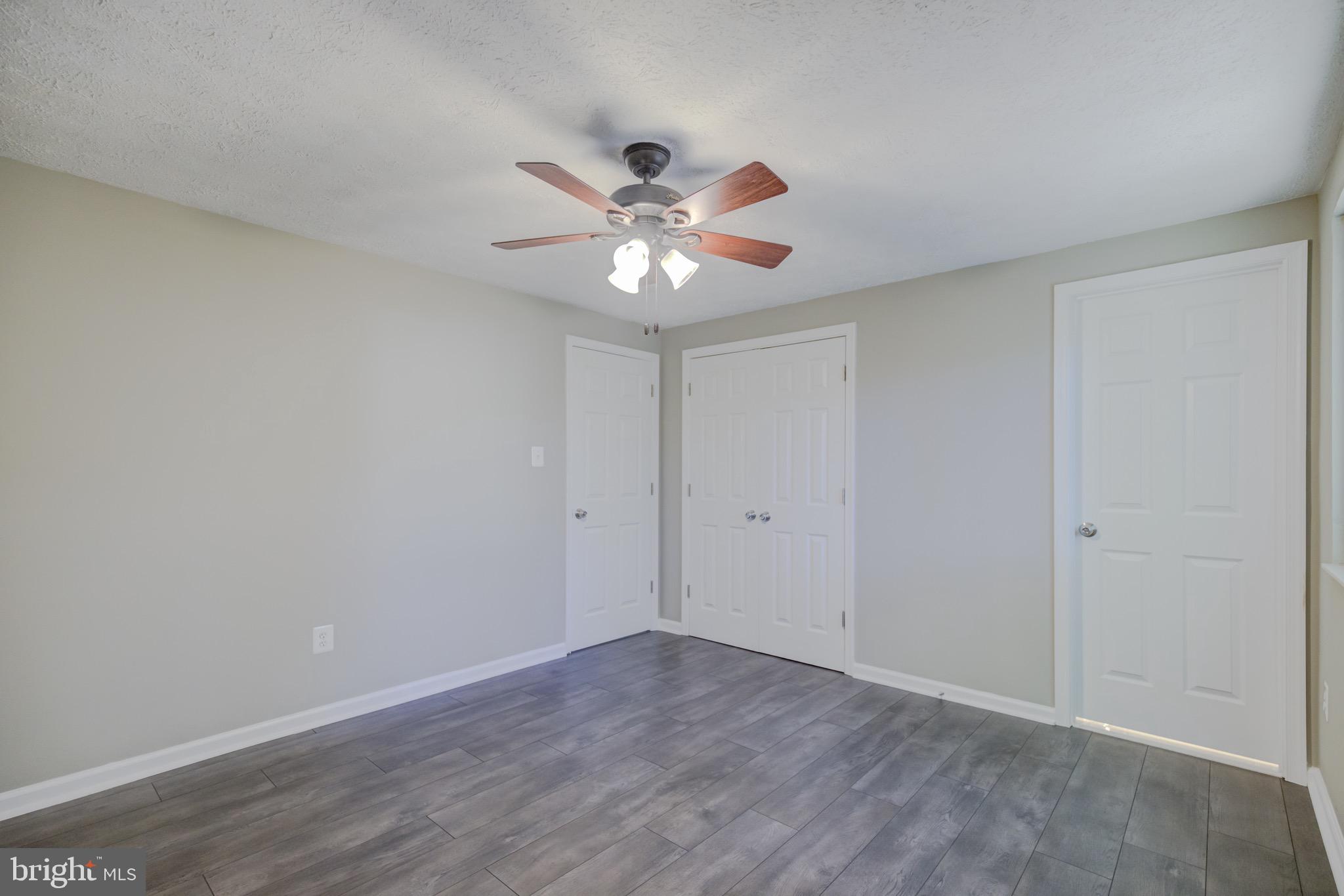 STONEYBROOKE - Residential