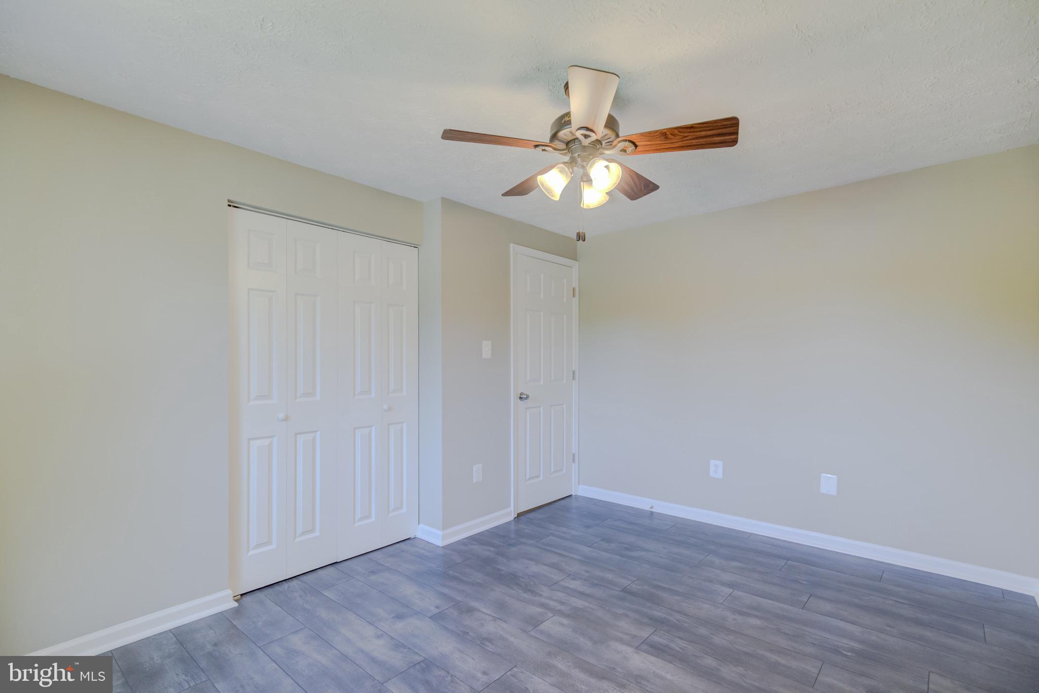 STONEYBROOKE - Residential