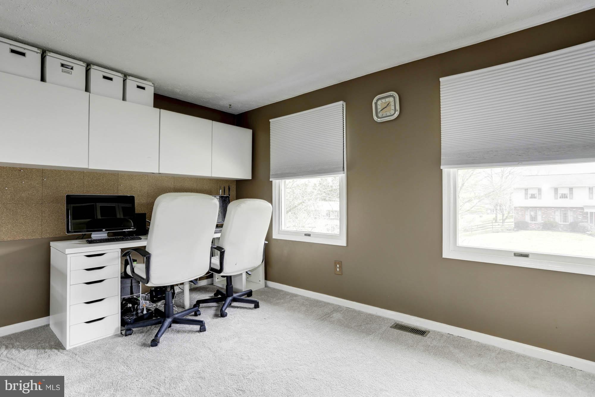 BROADVIEW - Residential