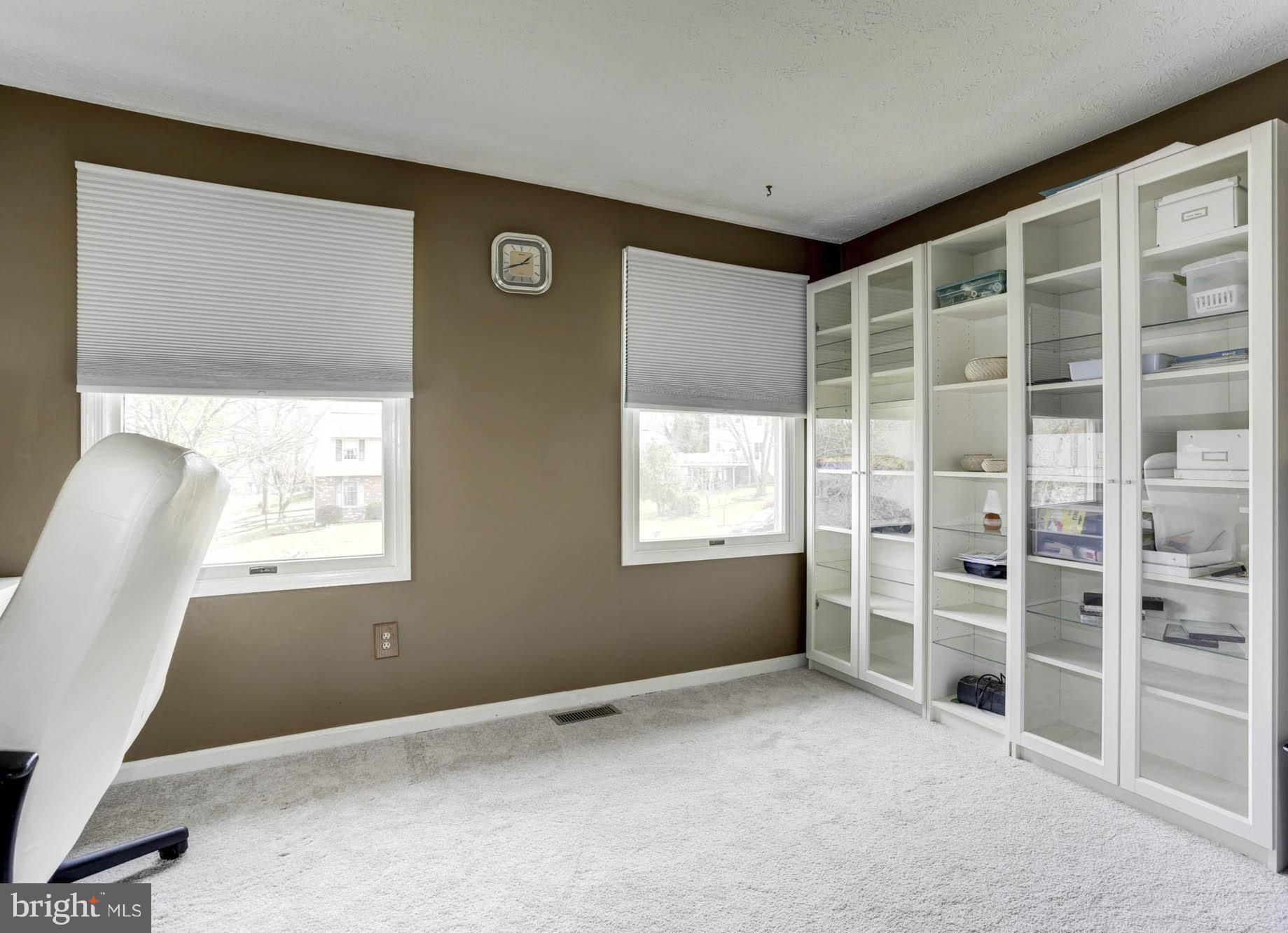 BROADVIEW - Residential