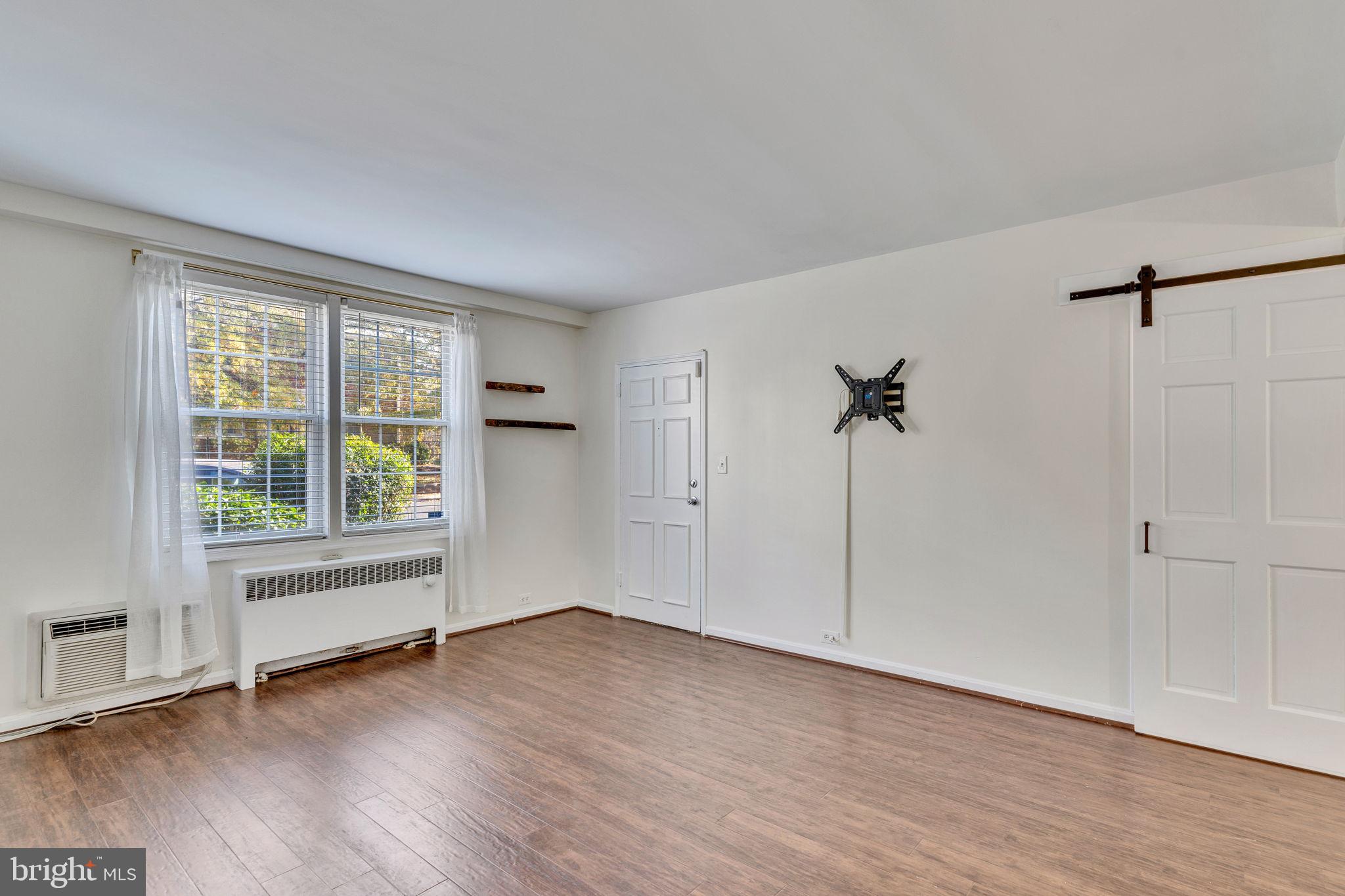 220 N THOMAS STREET 220-3