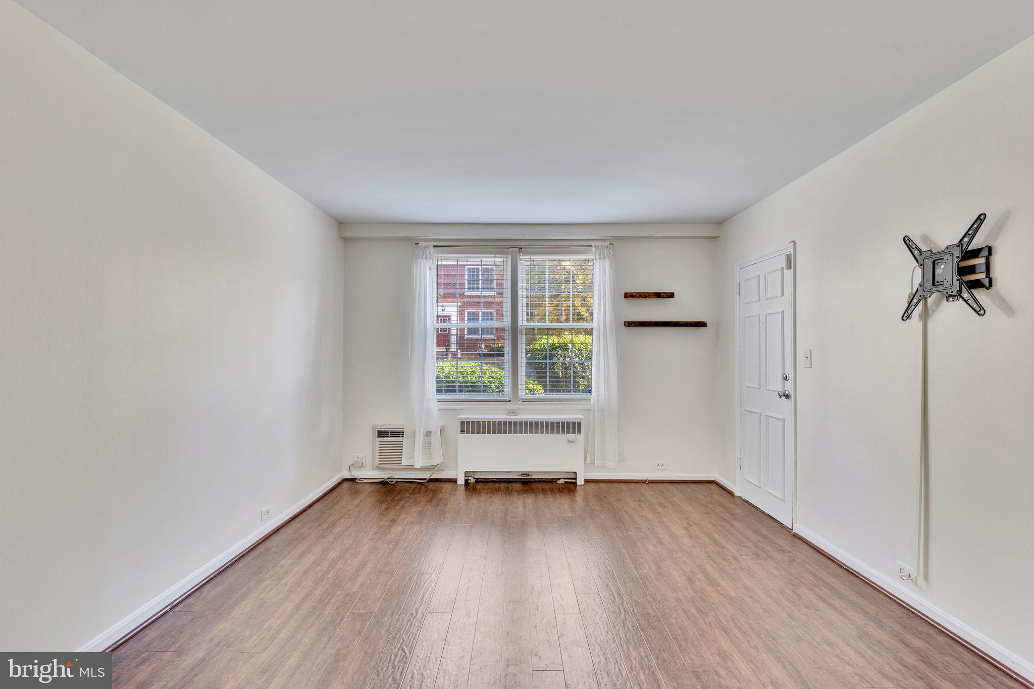 220 N THOMAS STREET 220-3