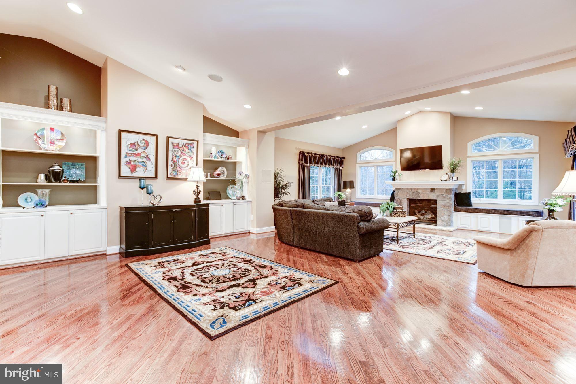 PINDELL WOODS - Residential