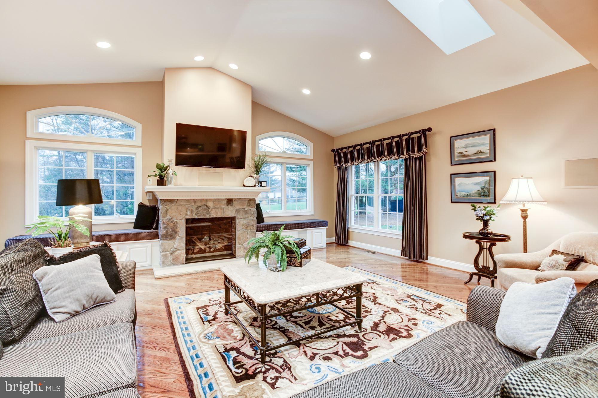 PINDELL WOODS - Residential