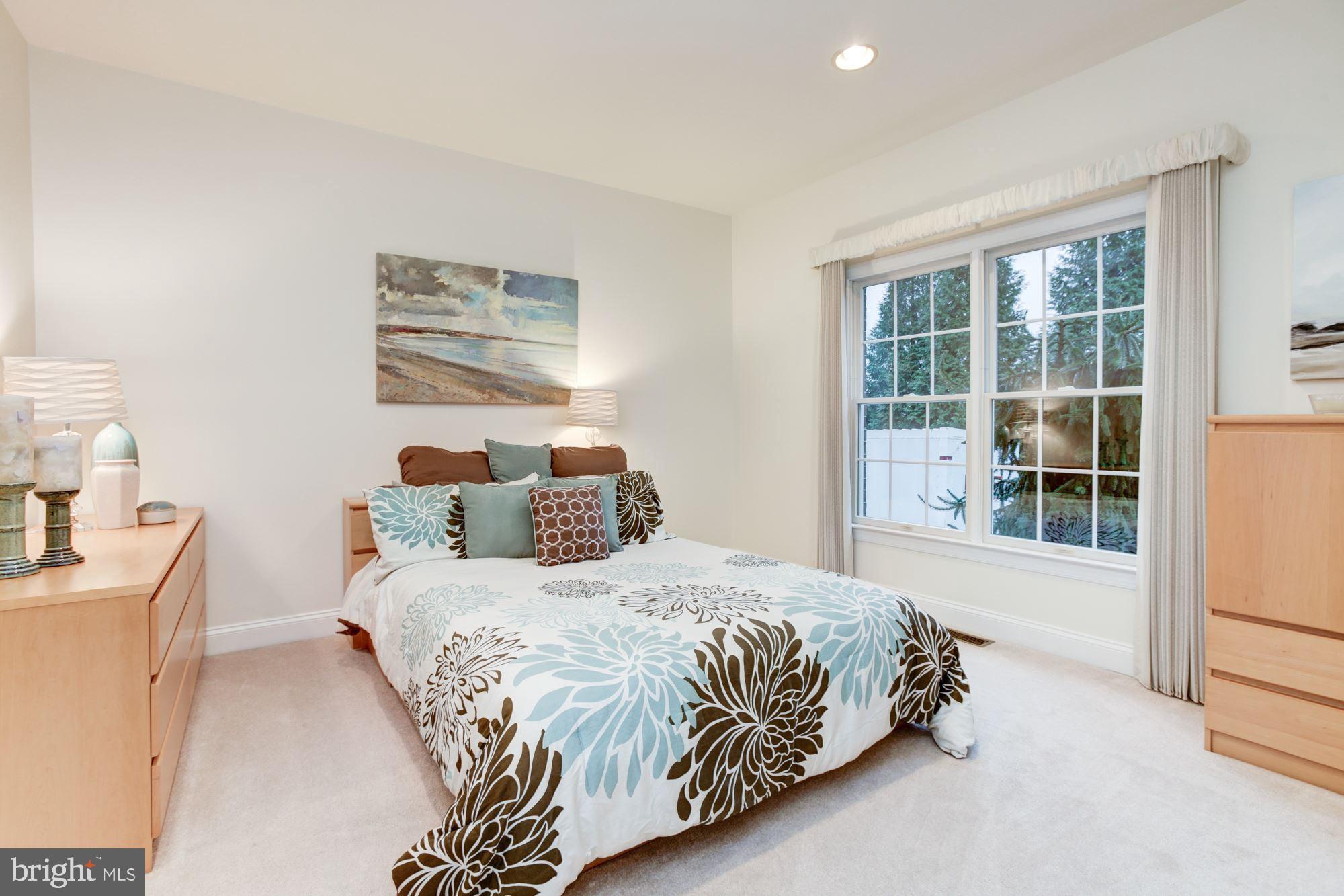 PINDELL WOODS - Residential