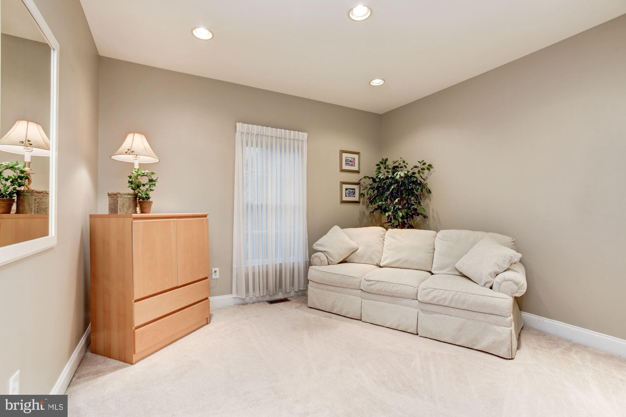 PINDELL WOODS - Residential