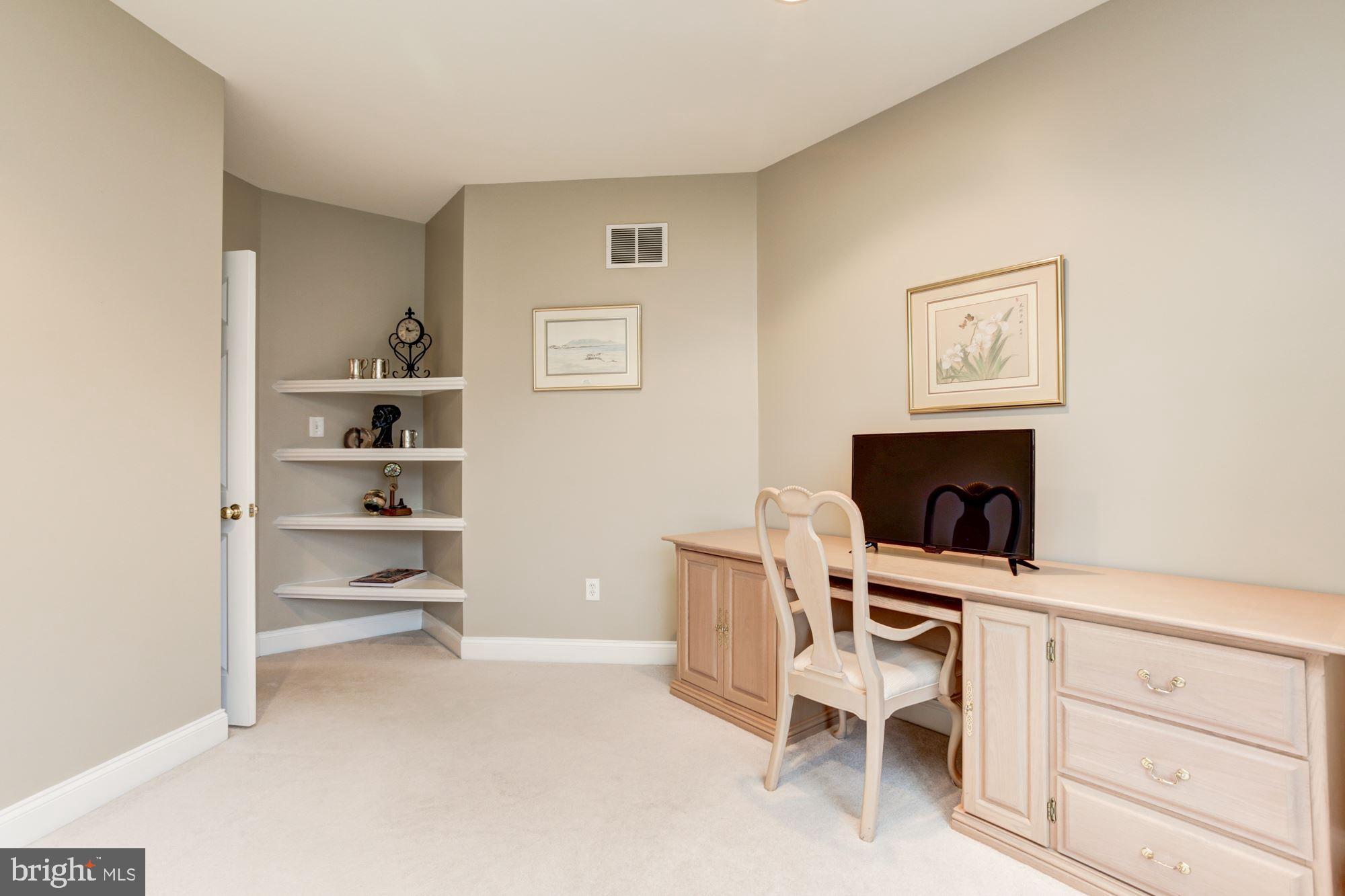 PINDELL WOODS - Residential