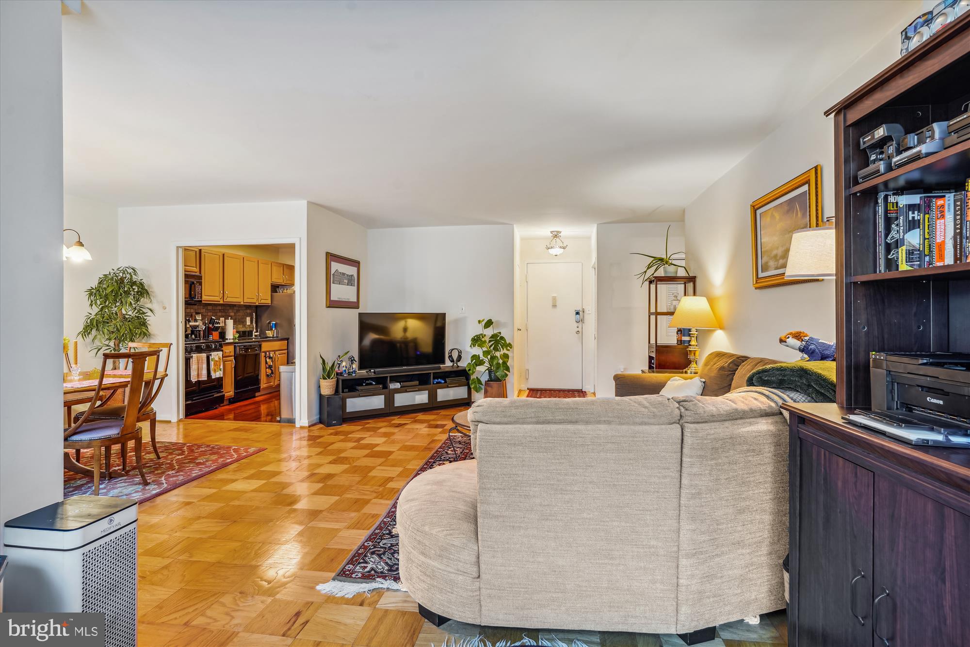 10401 GROSVENOR PLACE 116
